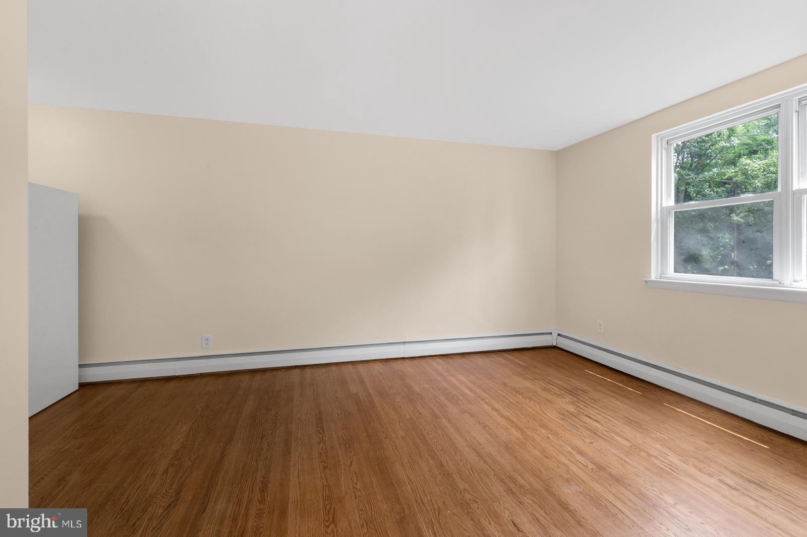 ROXBOROUGH - Residential Lease