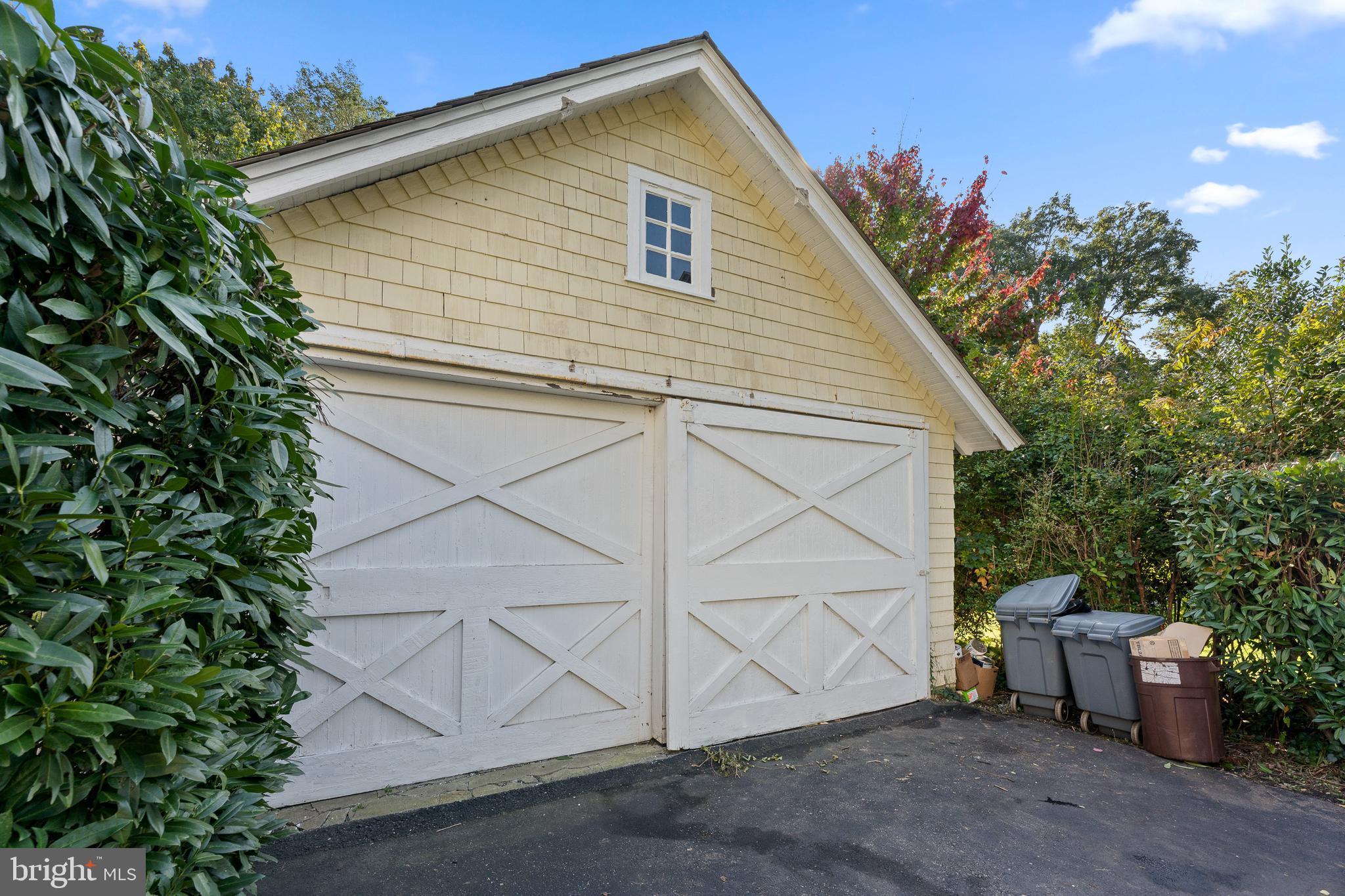 SOUTH WAYNE - Residential