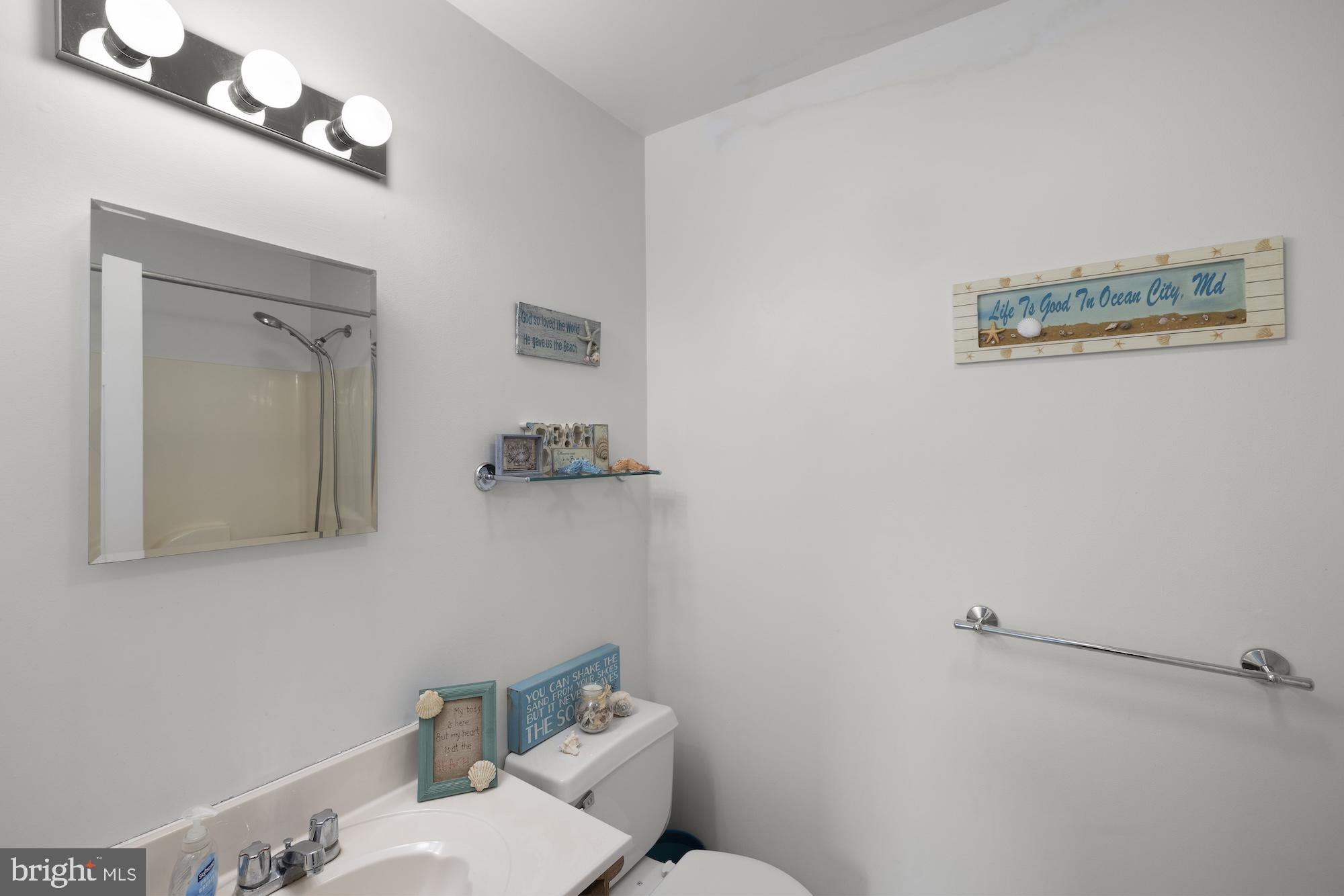 LOCUST POINT - Residential