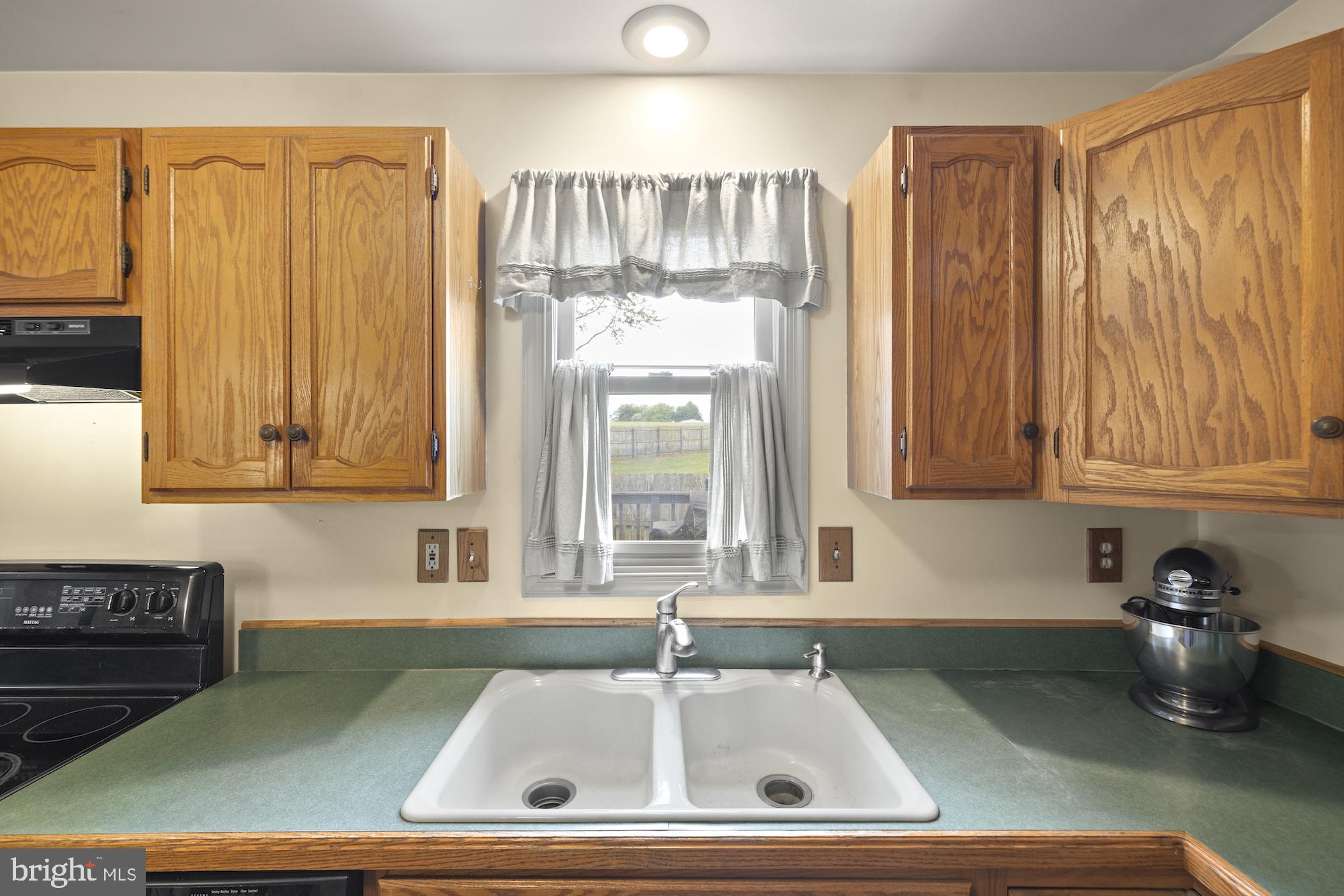LOCUST POINT - Residential