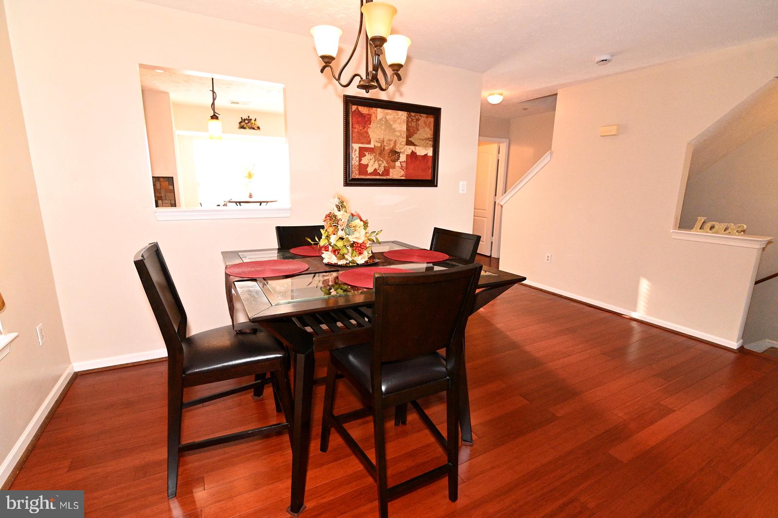 SOUTH HAMPTON - Residential