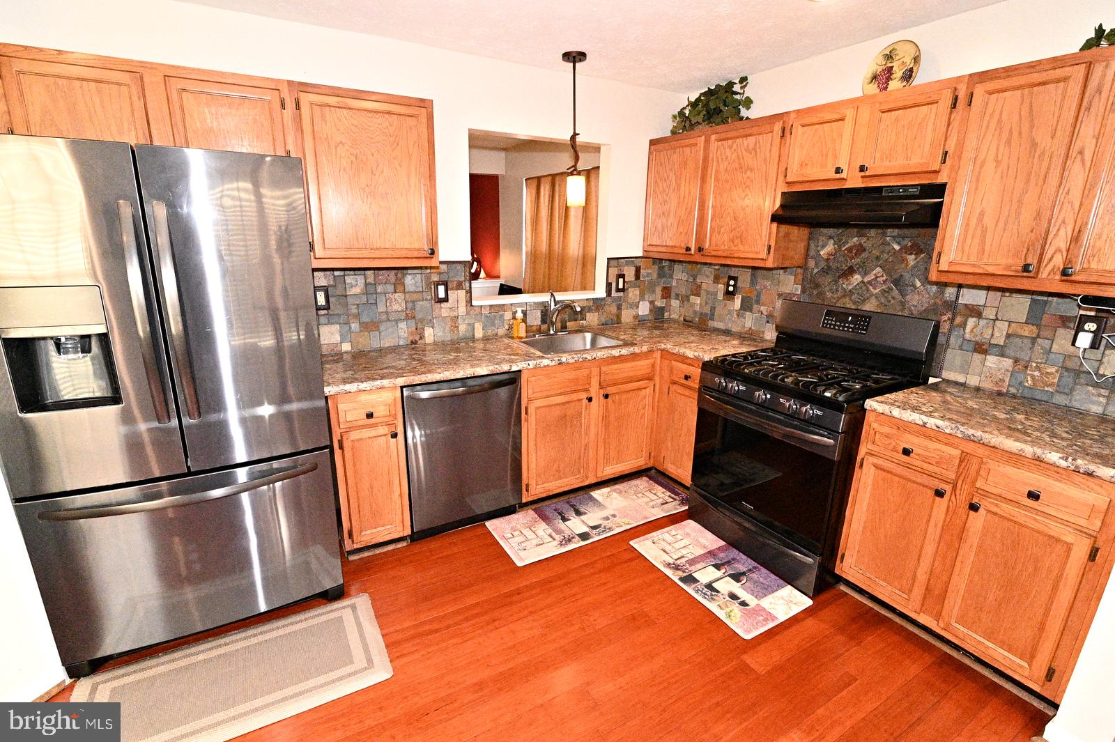 SOUTH HAMPTON - Residential