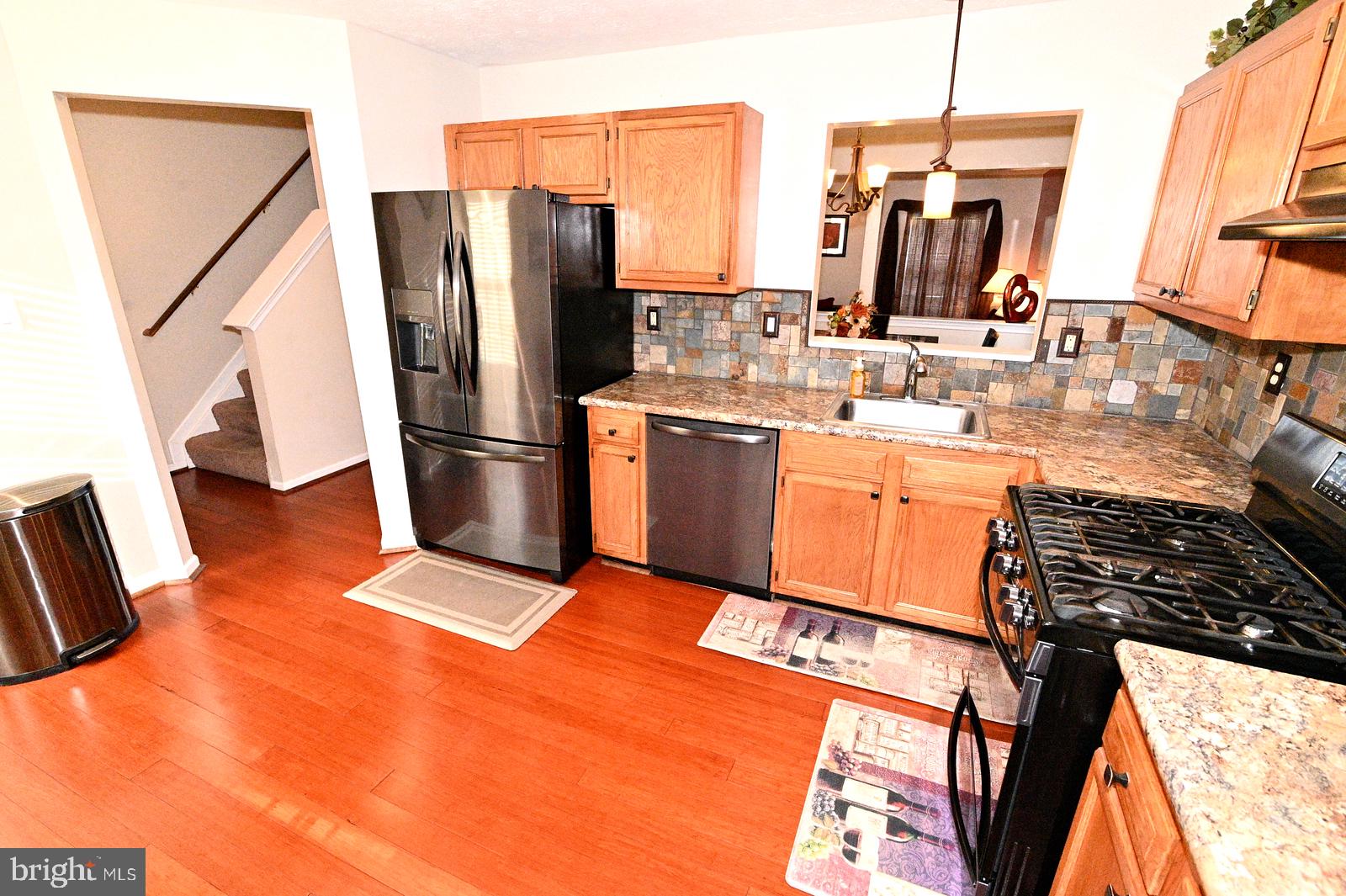SOUTH HAMPTON - Residential