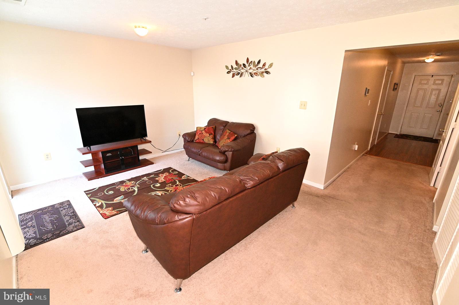 SOUTH HAMPTON - Residential
