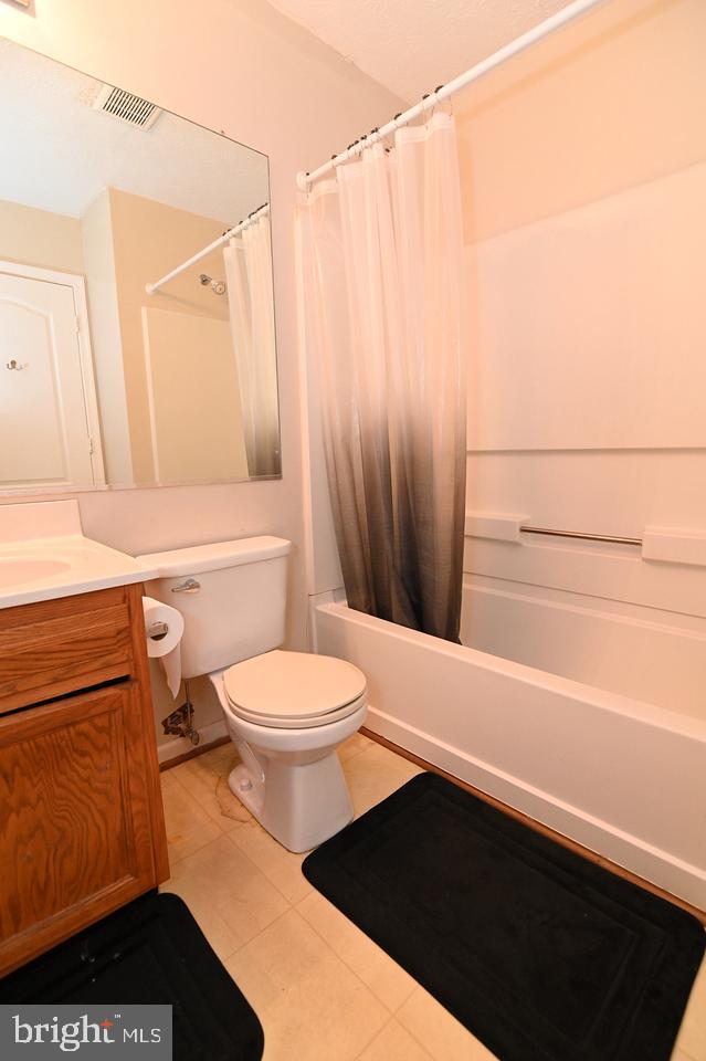 SOUTH HAMPTON - Residential