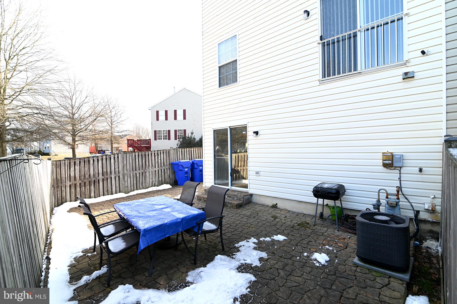 SOUTH HAMPTON - Residential