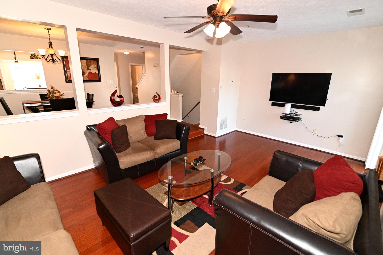 SOUTH HAMPTON - Residential
