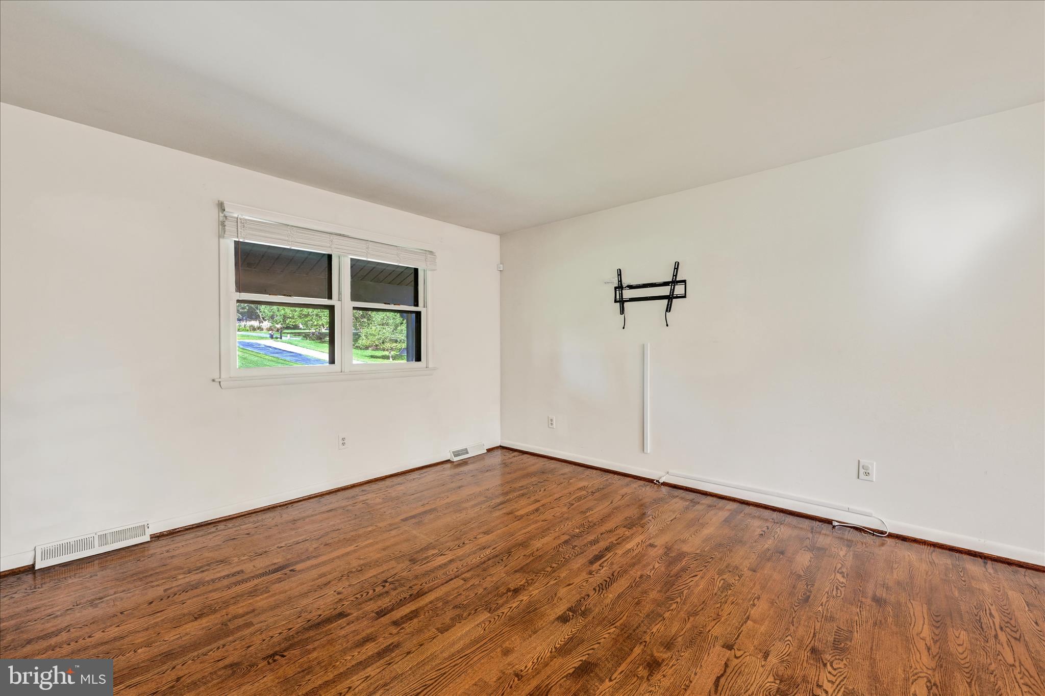 OWINGS MILLS - Residential