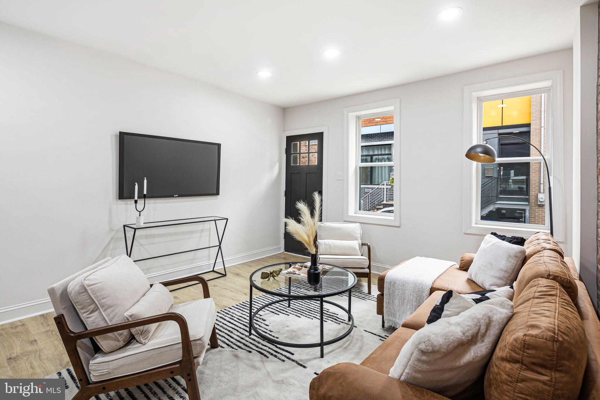 POINT BREEZE - Residential