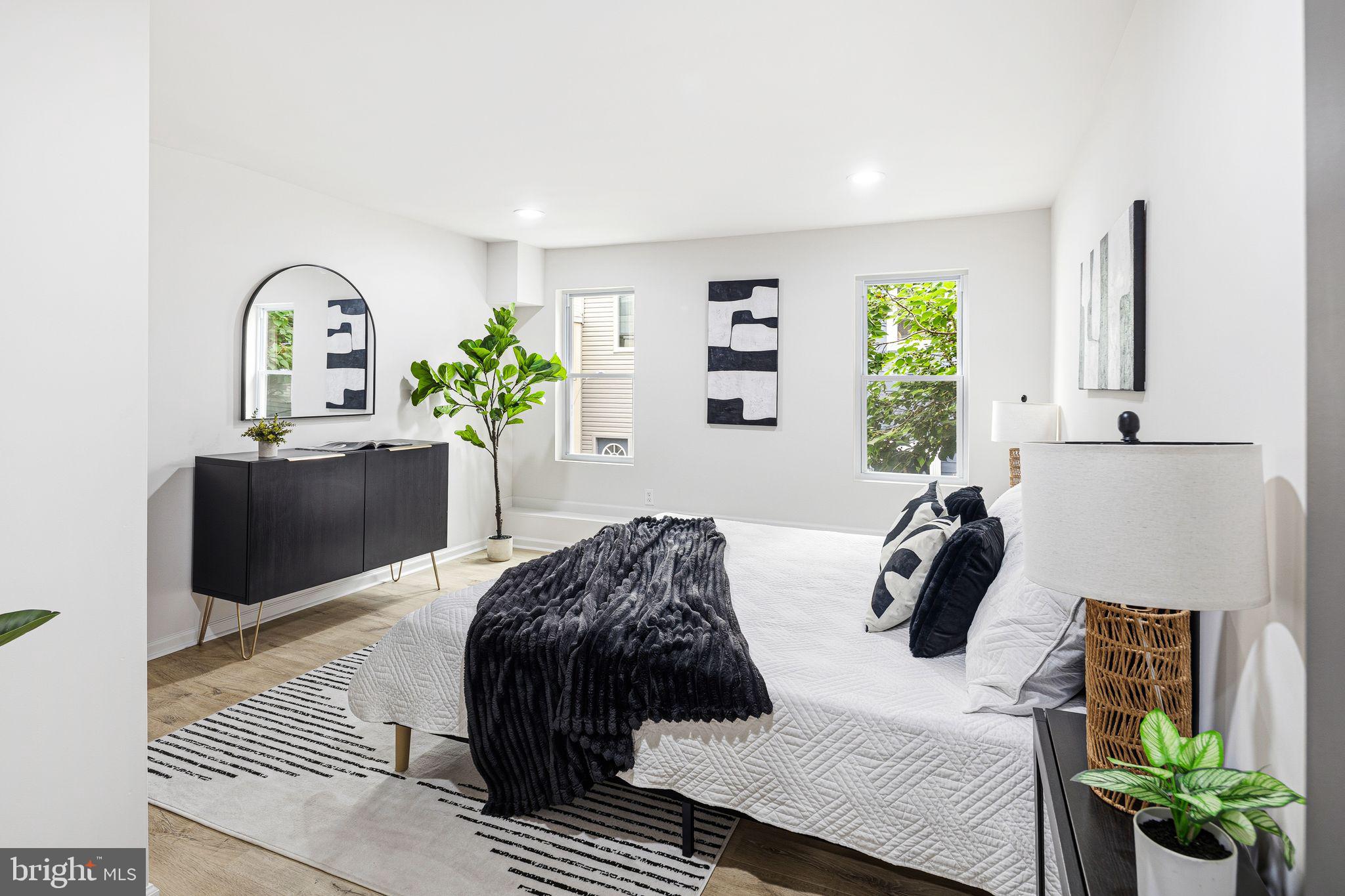 POINT BREEZE - Residential