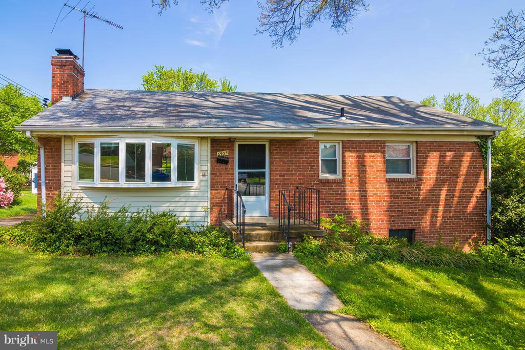 This is a professionally managed property where you will enjoy our FREE Resident Benefits Package! Included are two ways to pay your rent electronically, online maintenance requests as well as an online portal through which you can access important information such as your monthly statement, your Lease and your Association guidelines where applicable. Solid 3BR, 2BA rambler with large rec. room, LR wood-burning fireplace, separate DR, basement storage area, fenced yard, enclosed rear porch, gas heat and more.  Close to schools, shopping, entertainment and major access routes.