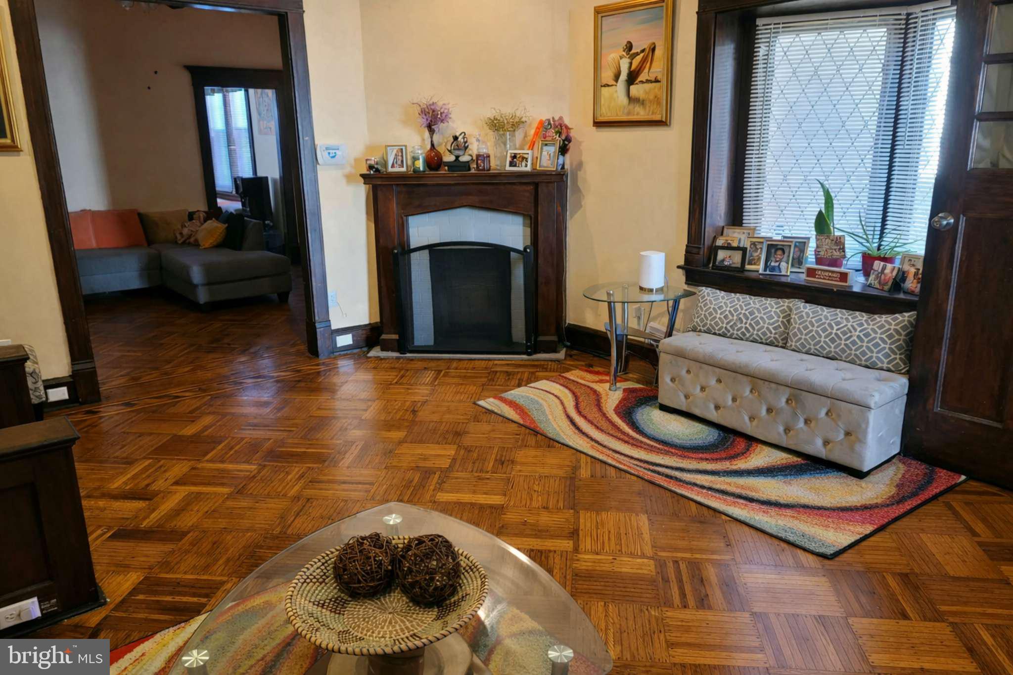 EAST OAK LANE - Residential