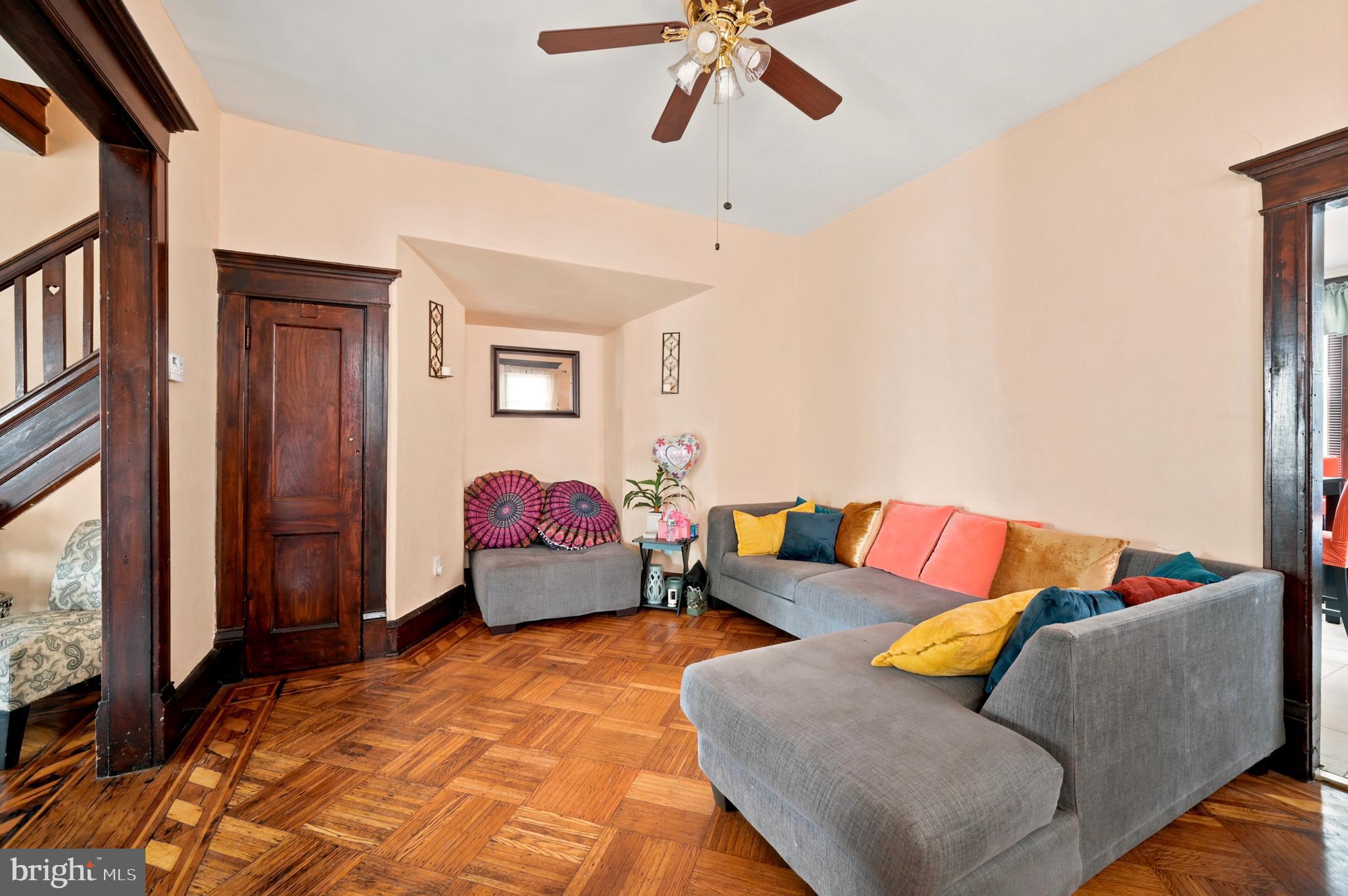EAST OAK LANE - Residential