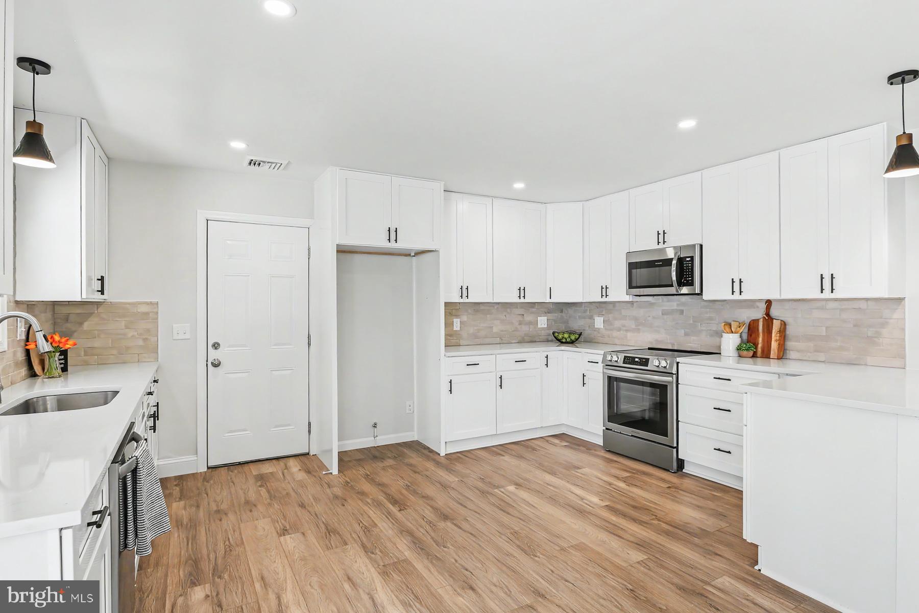 MANOR TWP - Residential