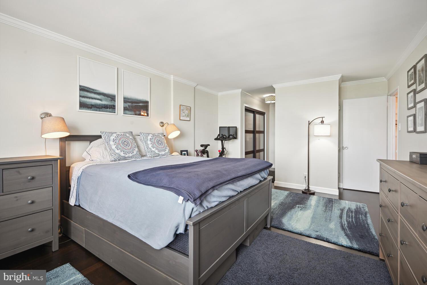 THE KENWOOD - Residential