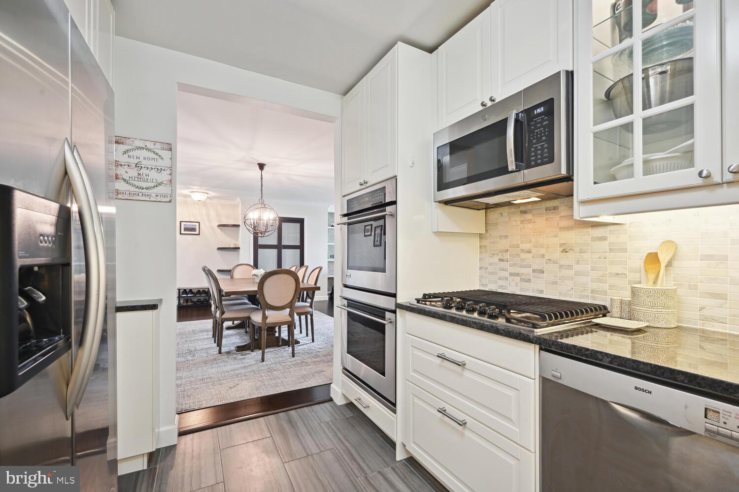 THE KENWOOD - Residential