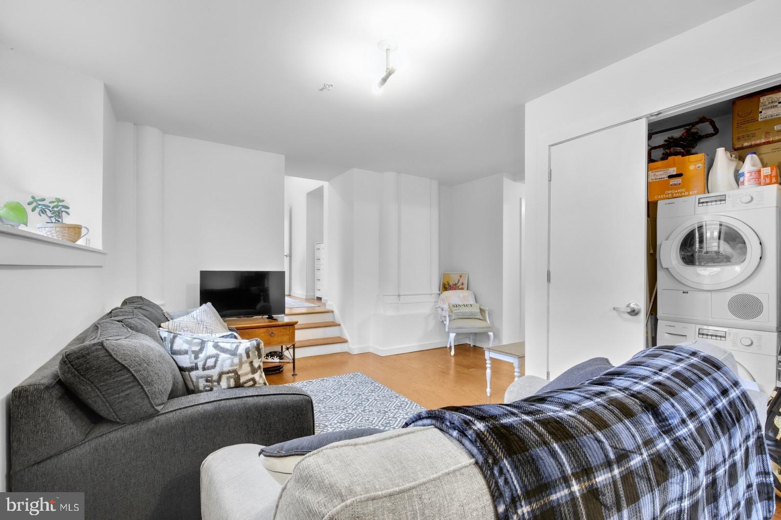 GRAYS FERRY - Residential Lease