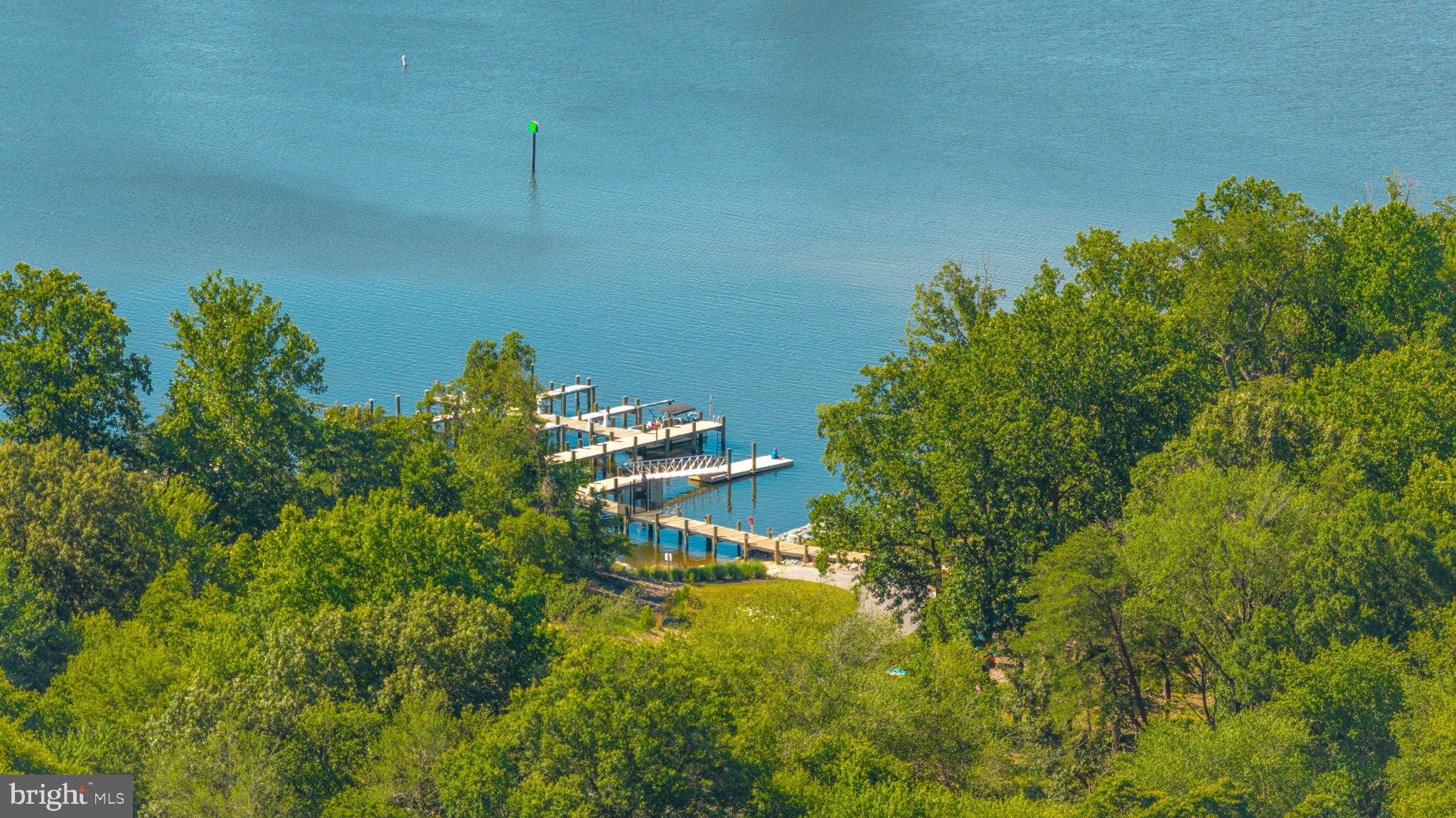 TANYARD SHORES - Residential