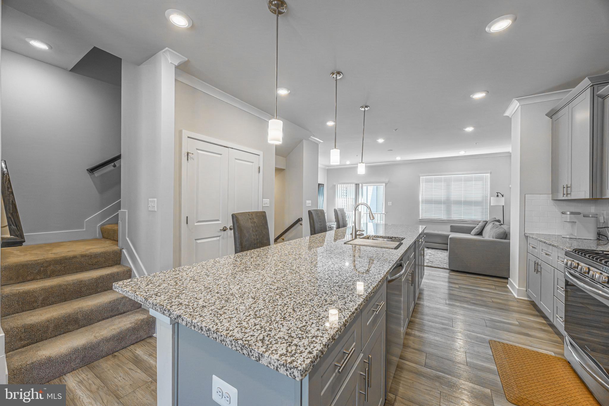 TANYARD SHORES - Residential