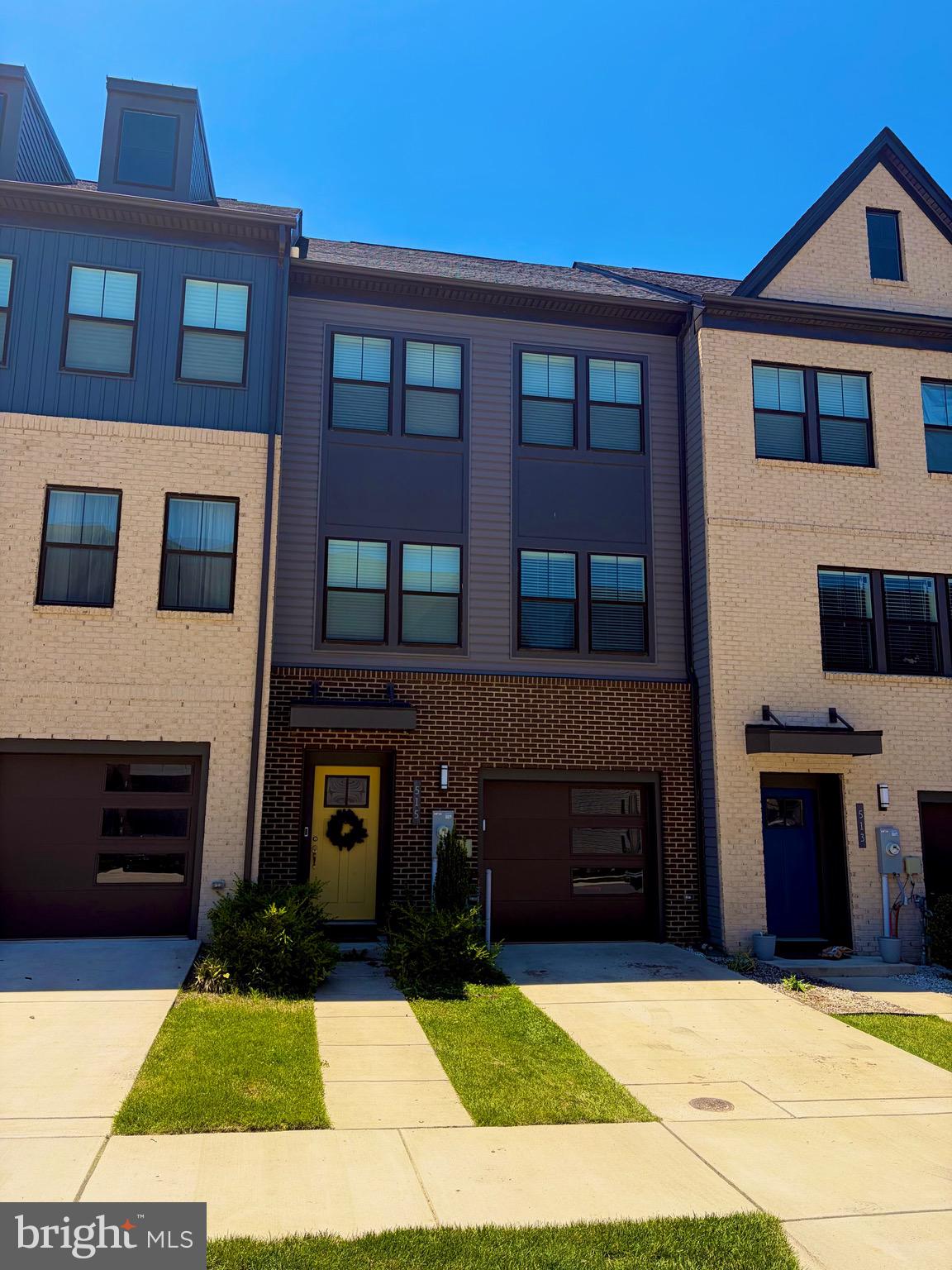 TANYARD SHORES - Residential