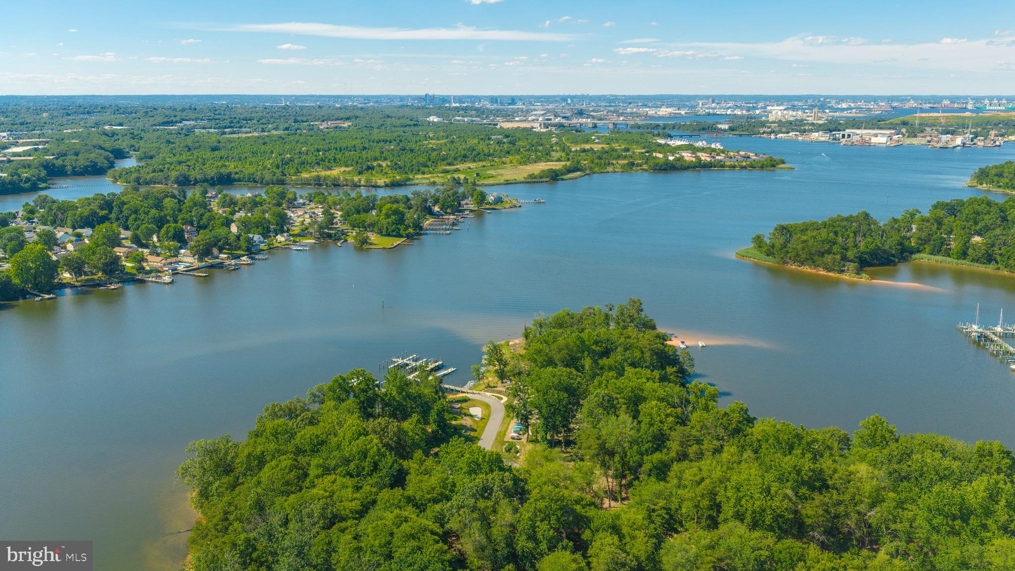 TANYARD SHORES - Residential