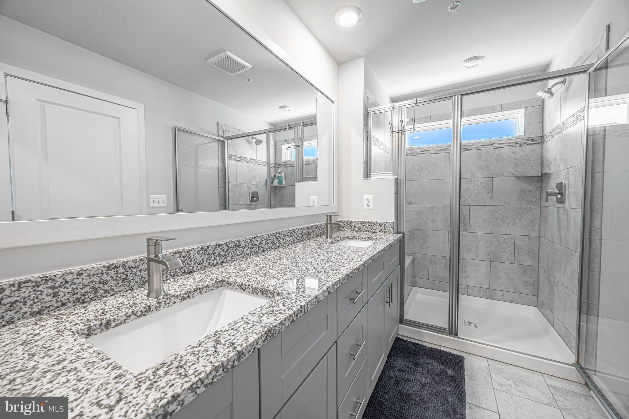 TANYARD SHORES - Residential