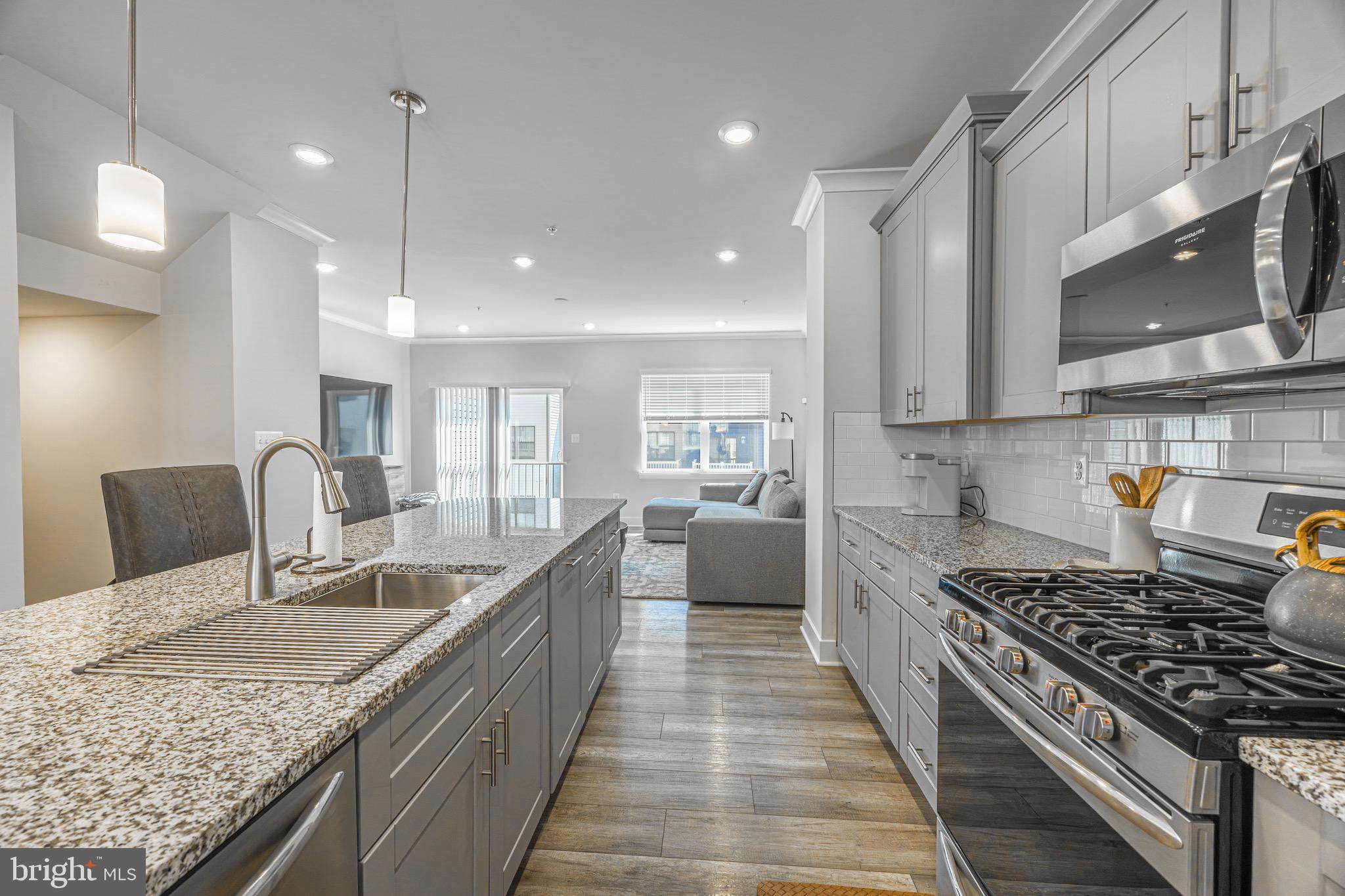 TANYARD SHORES - Residential