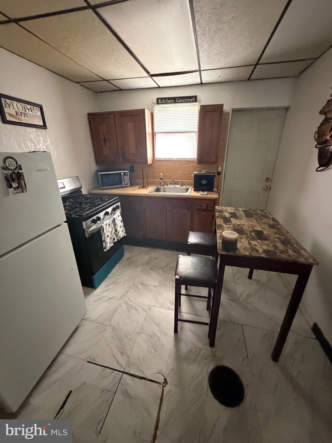POINT BREEZE - Residential