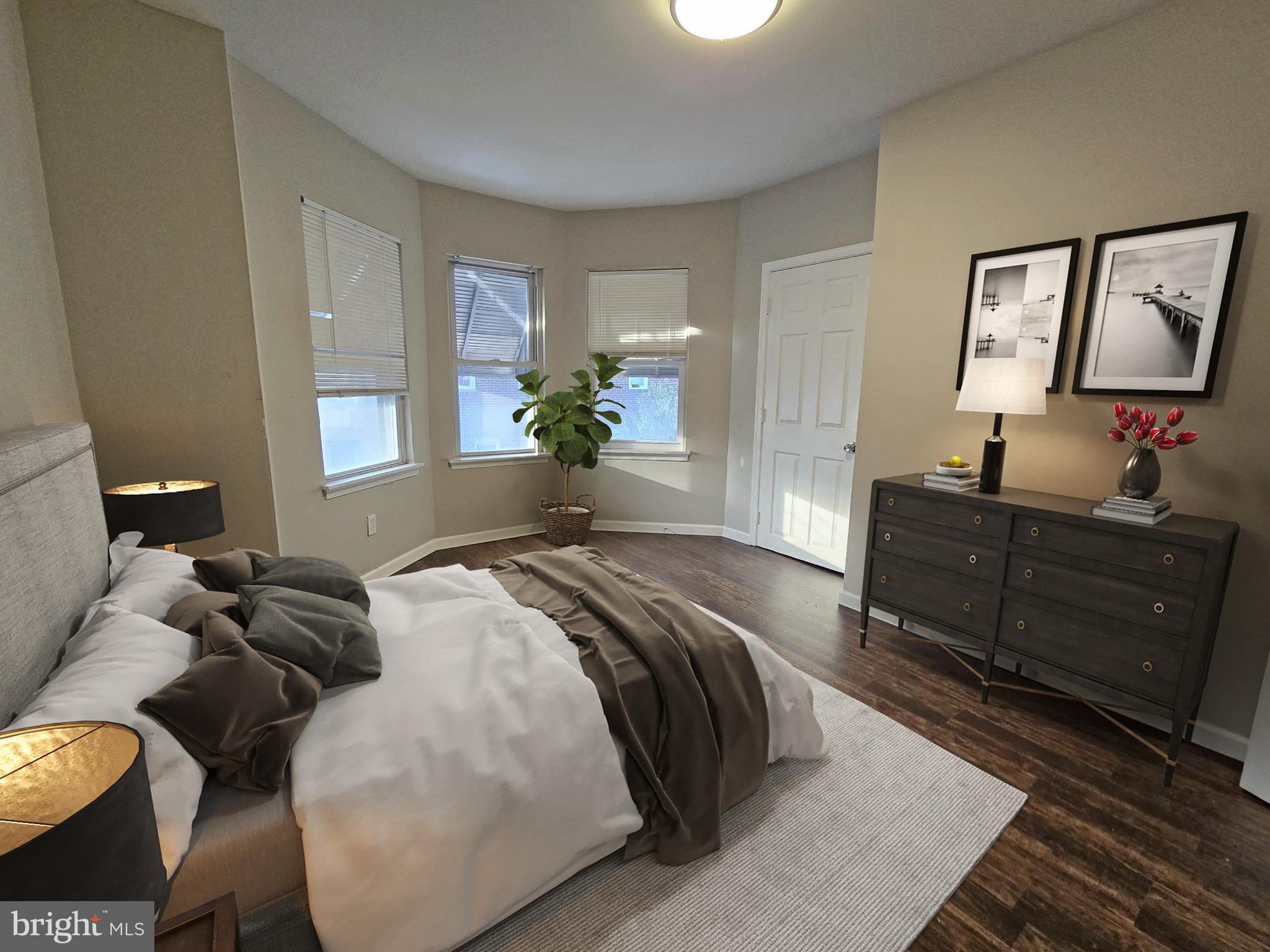 PORT RICHMOND - Residential