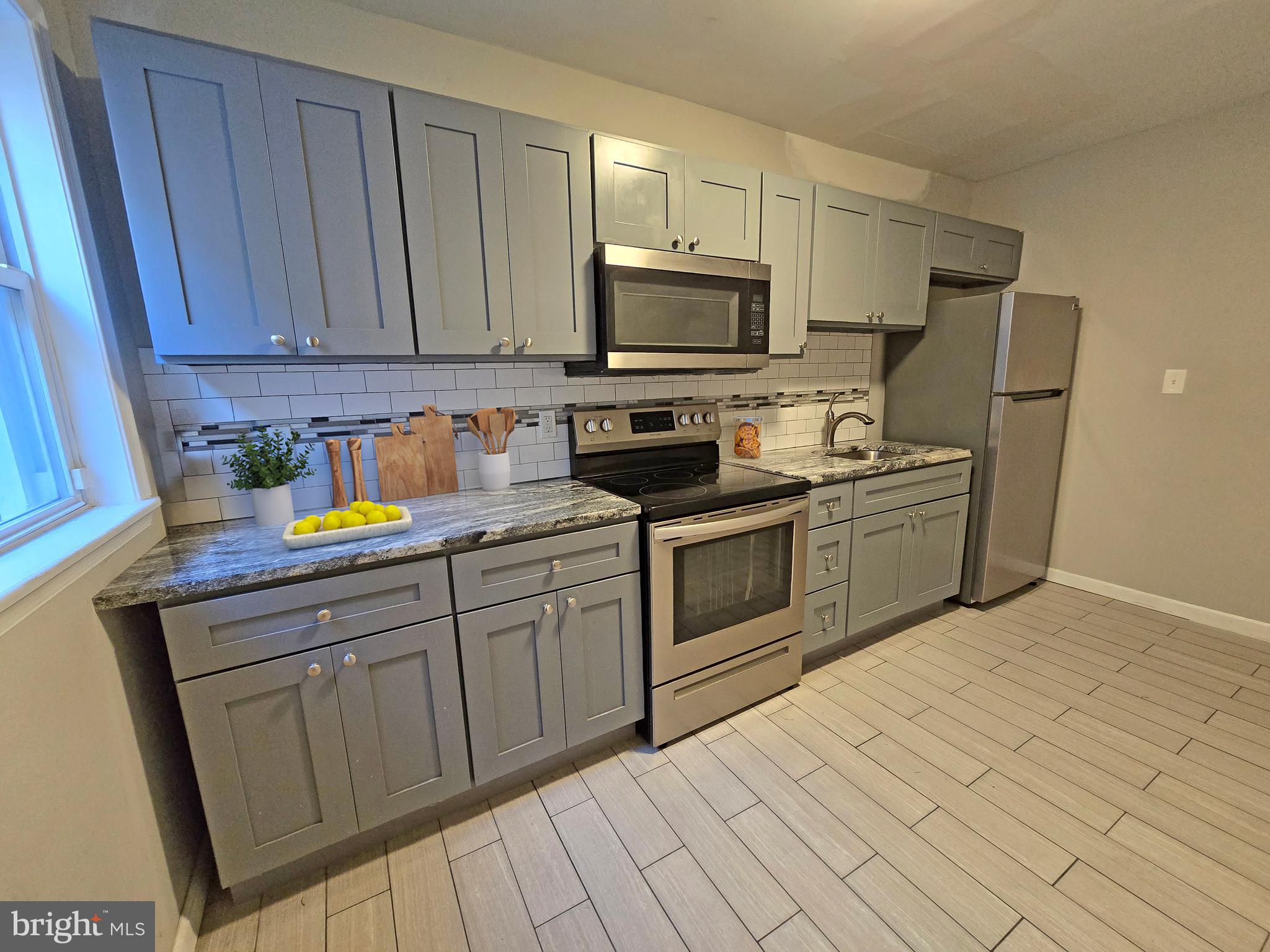 PORT RICHMOND - Residential