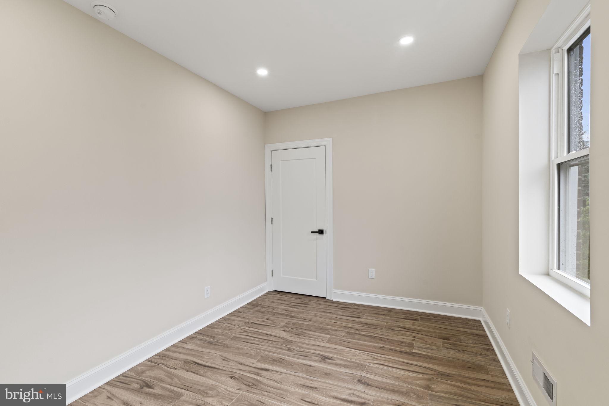FRANKFORD - Residential