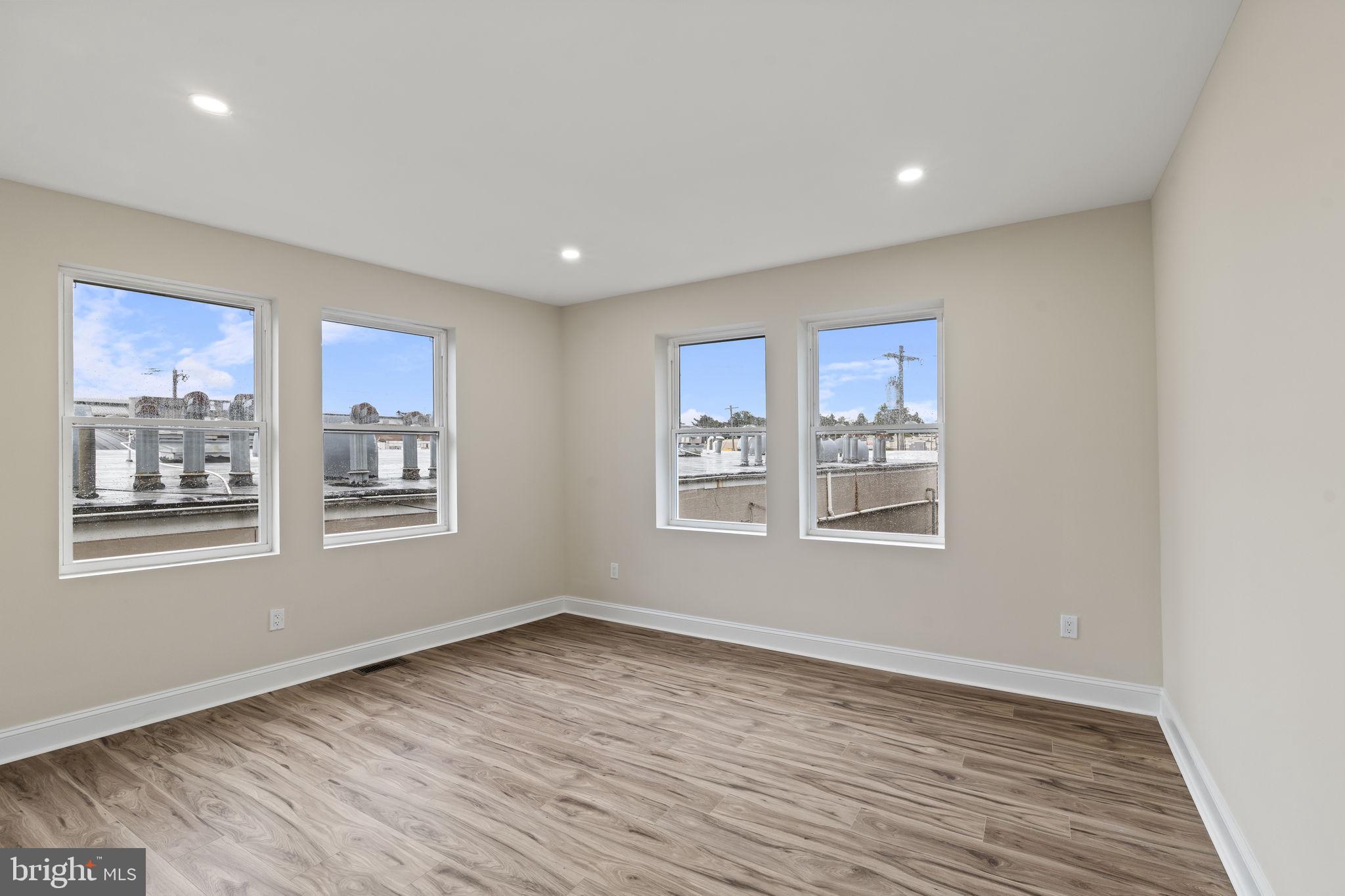 FRANKFORD - Residential