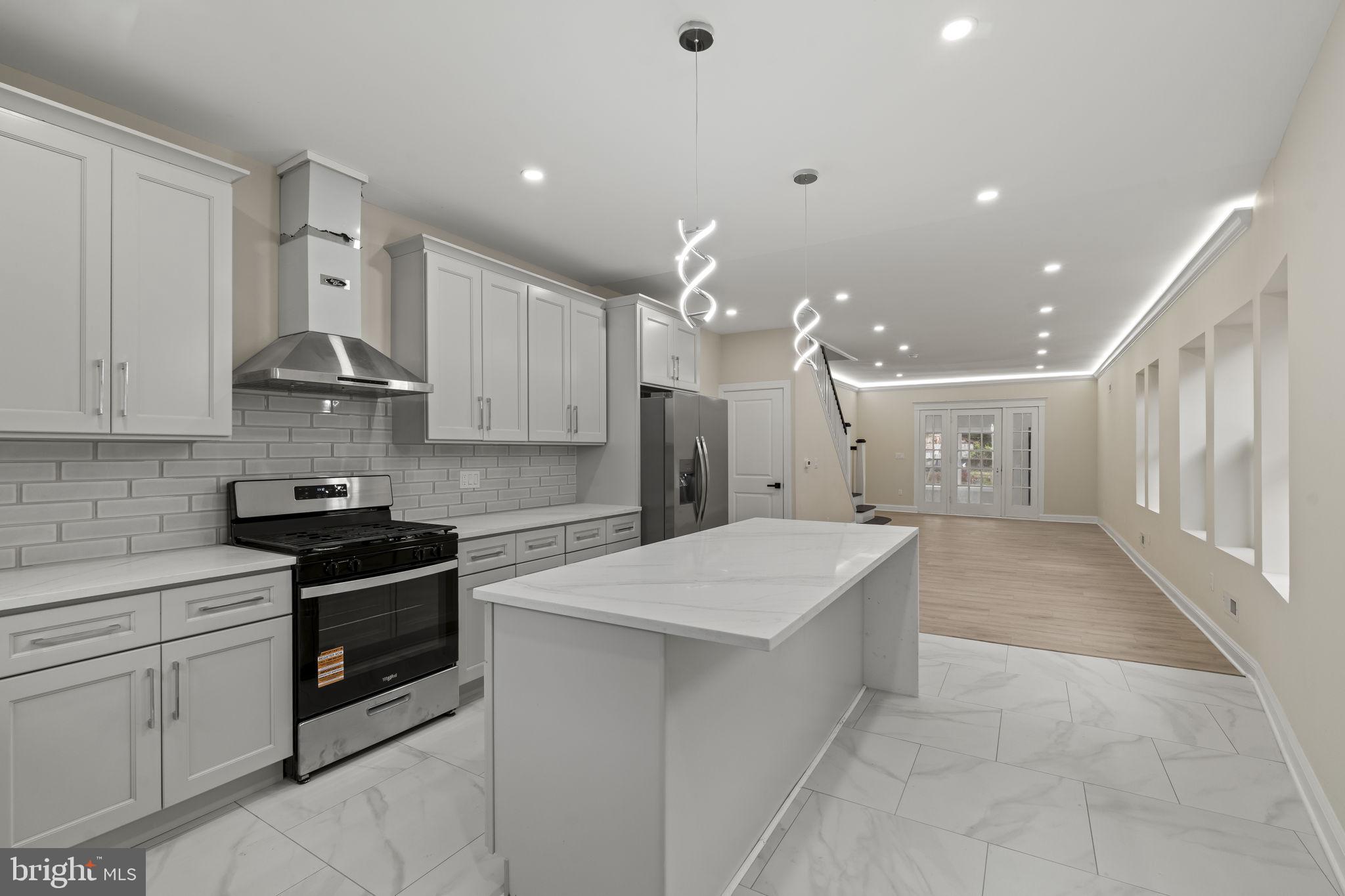FRANKFORD - Residential