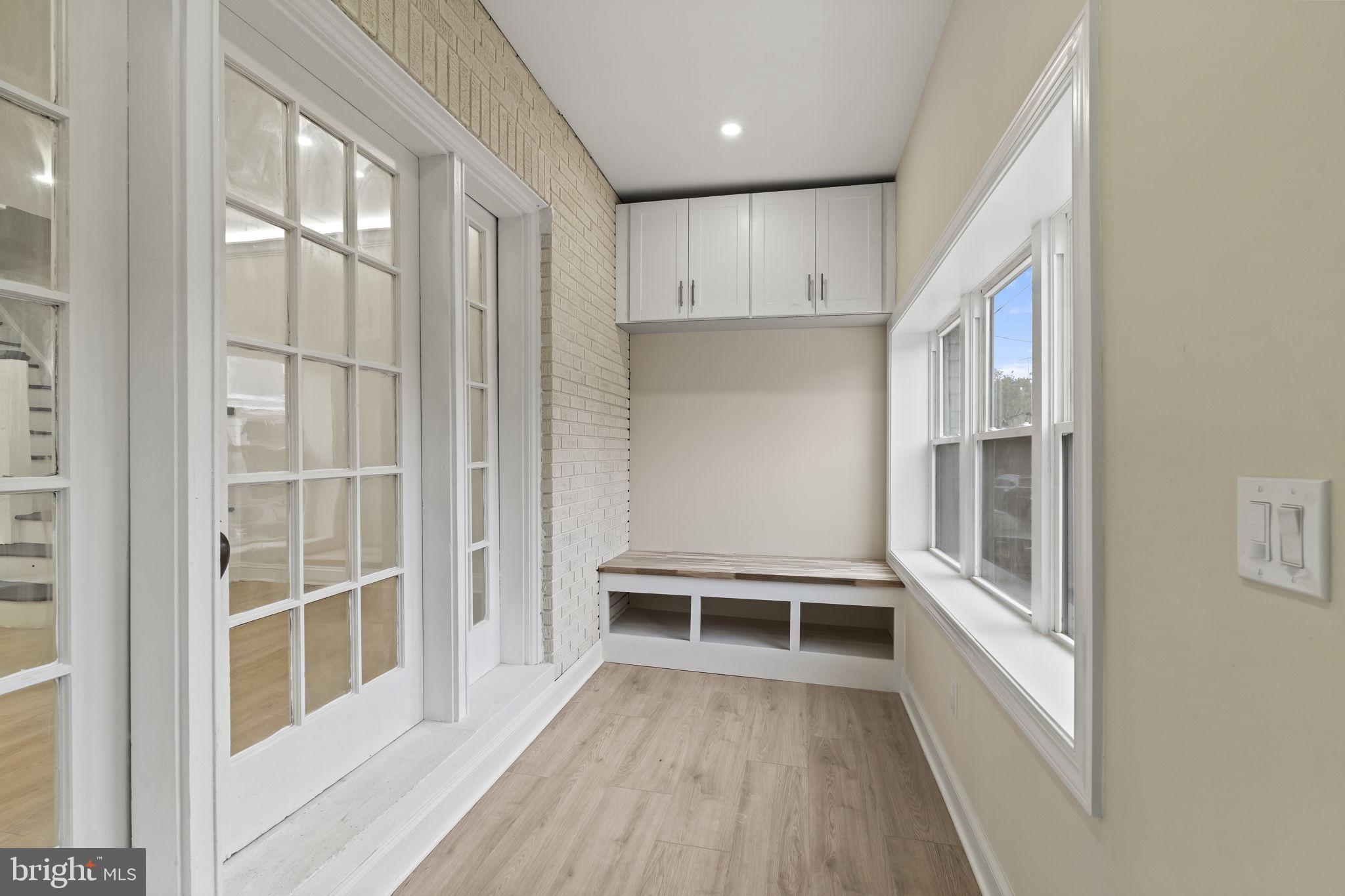 FRANKFORD - Residential