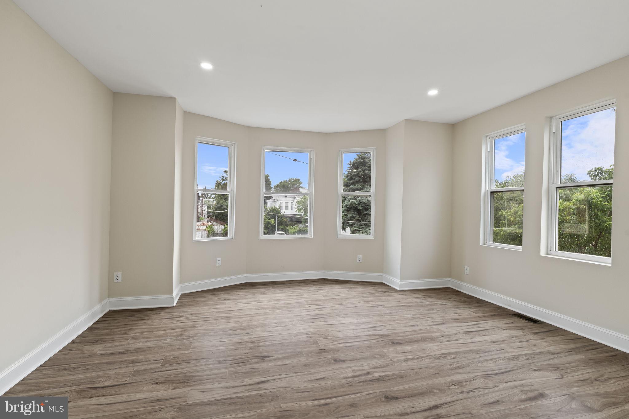 FRANKFORD - Residential