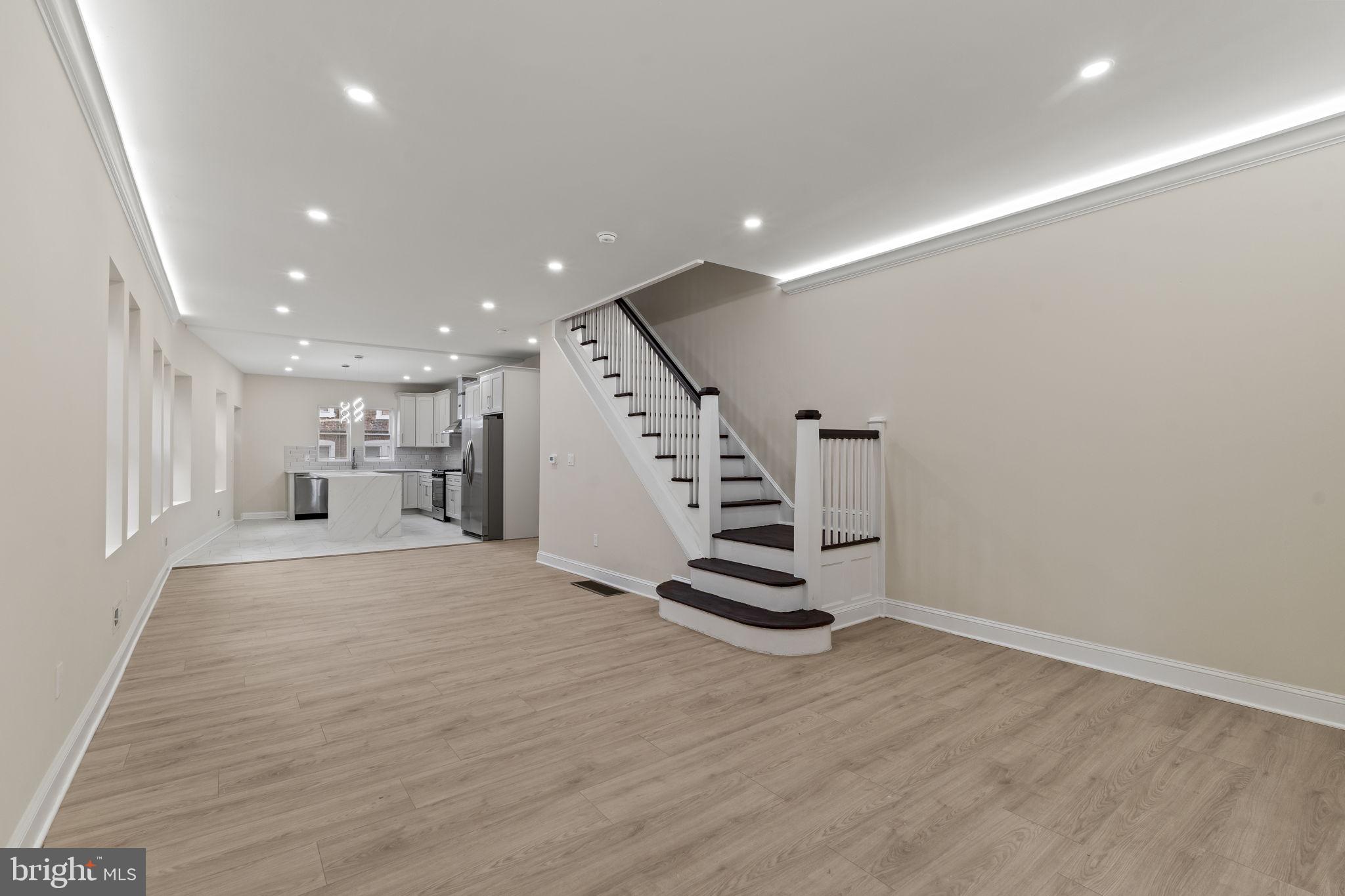 FRANKFORD - Residential