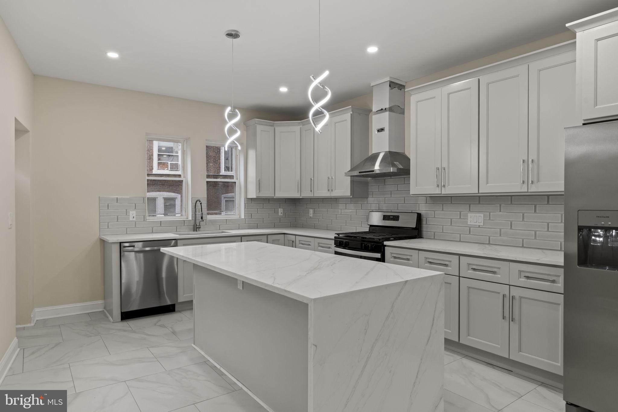 FRANKFORD - Residential