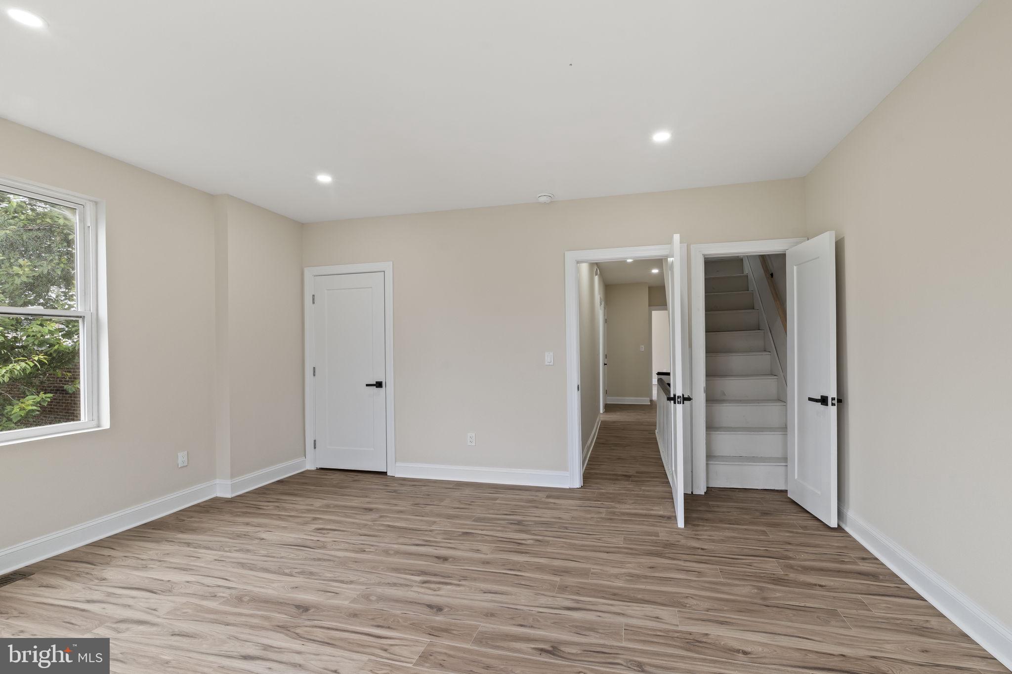 FRANKFORD - Residential