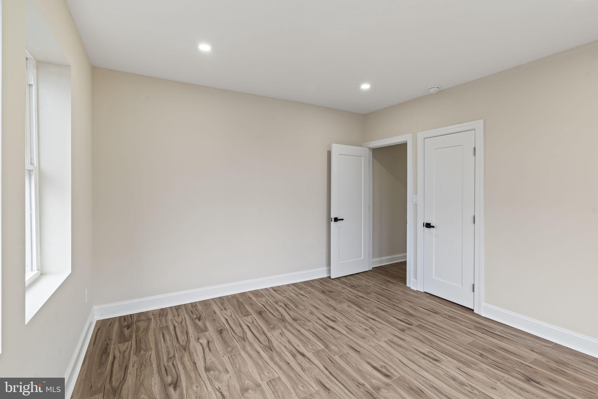 FRANKFORD - Residential