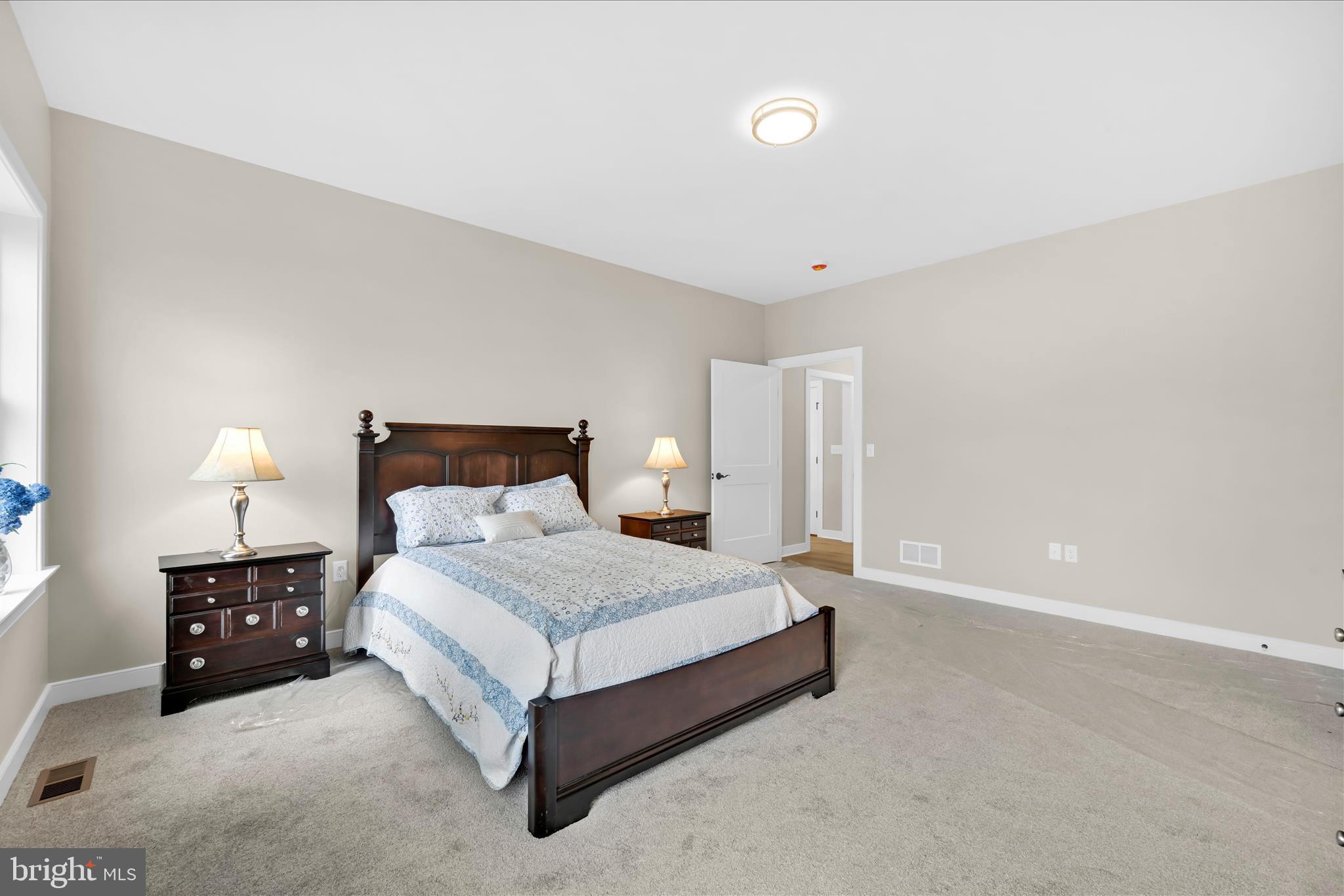 STONEY BROOK - Residential