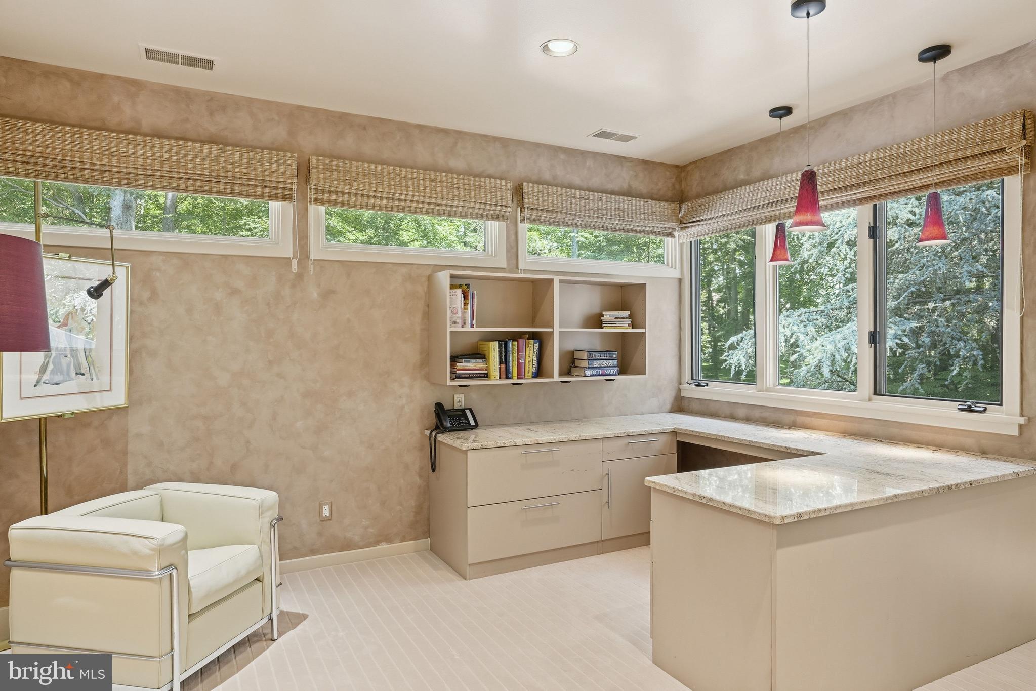 POTOMAC OUTSIDE - Residential