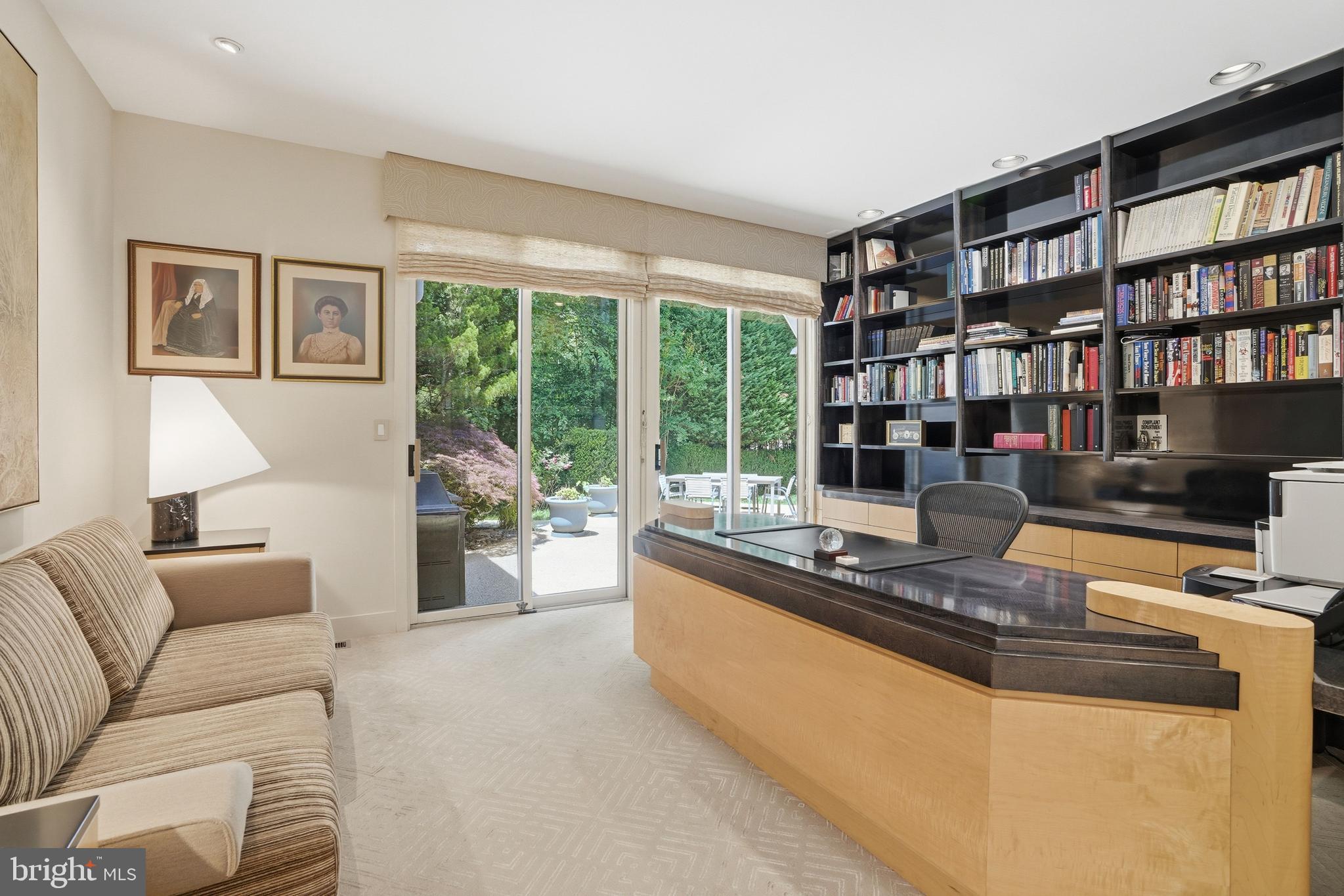 POTOMAC OUTSIDE - Residential
