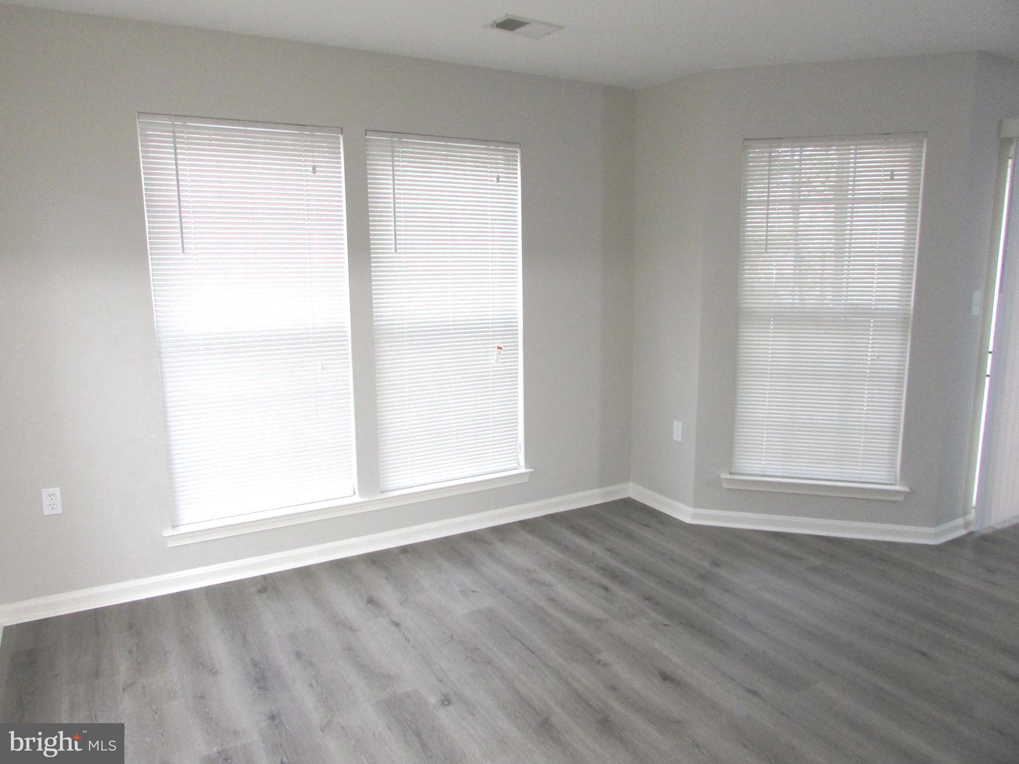 SILVERBROOK WOOD - Residential Lease