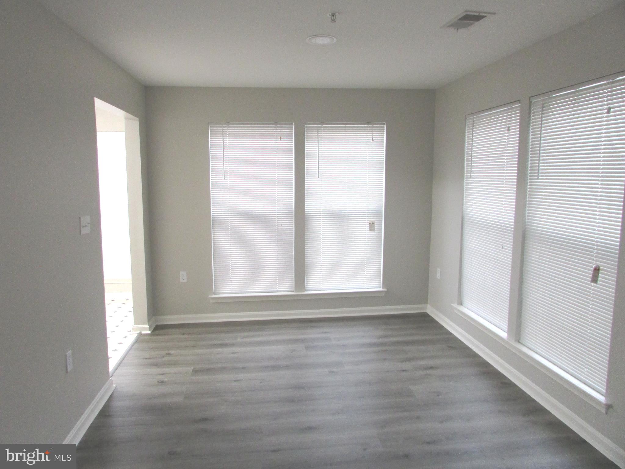 SILVERBROOK WOOD - Residential Lease