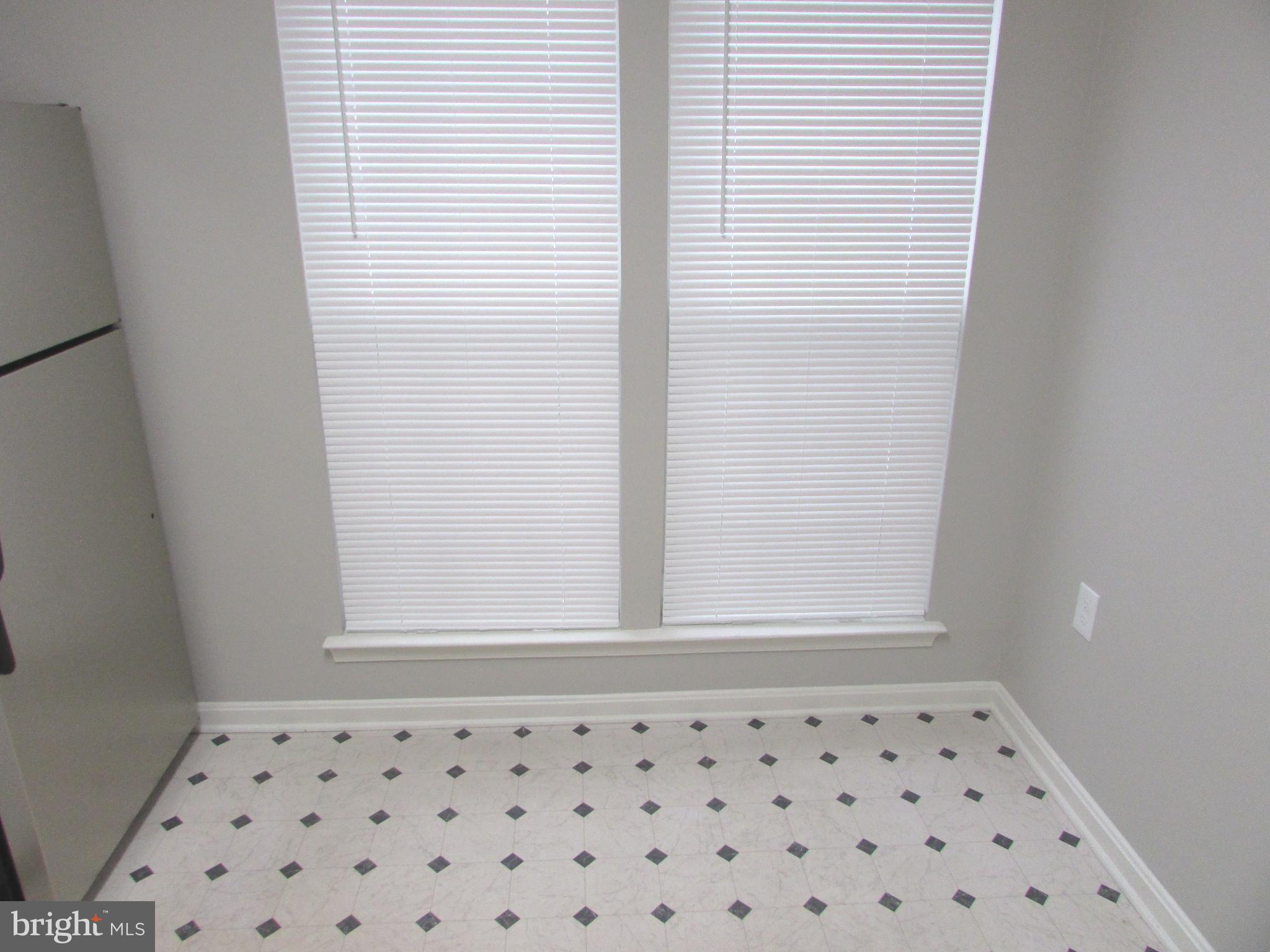 SILVERBROOK WOOD - Residential Lease