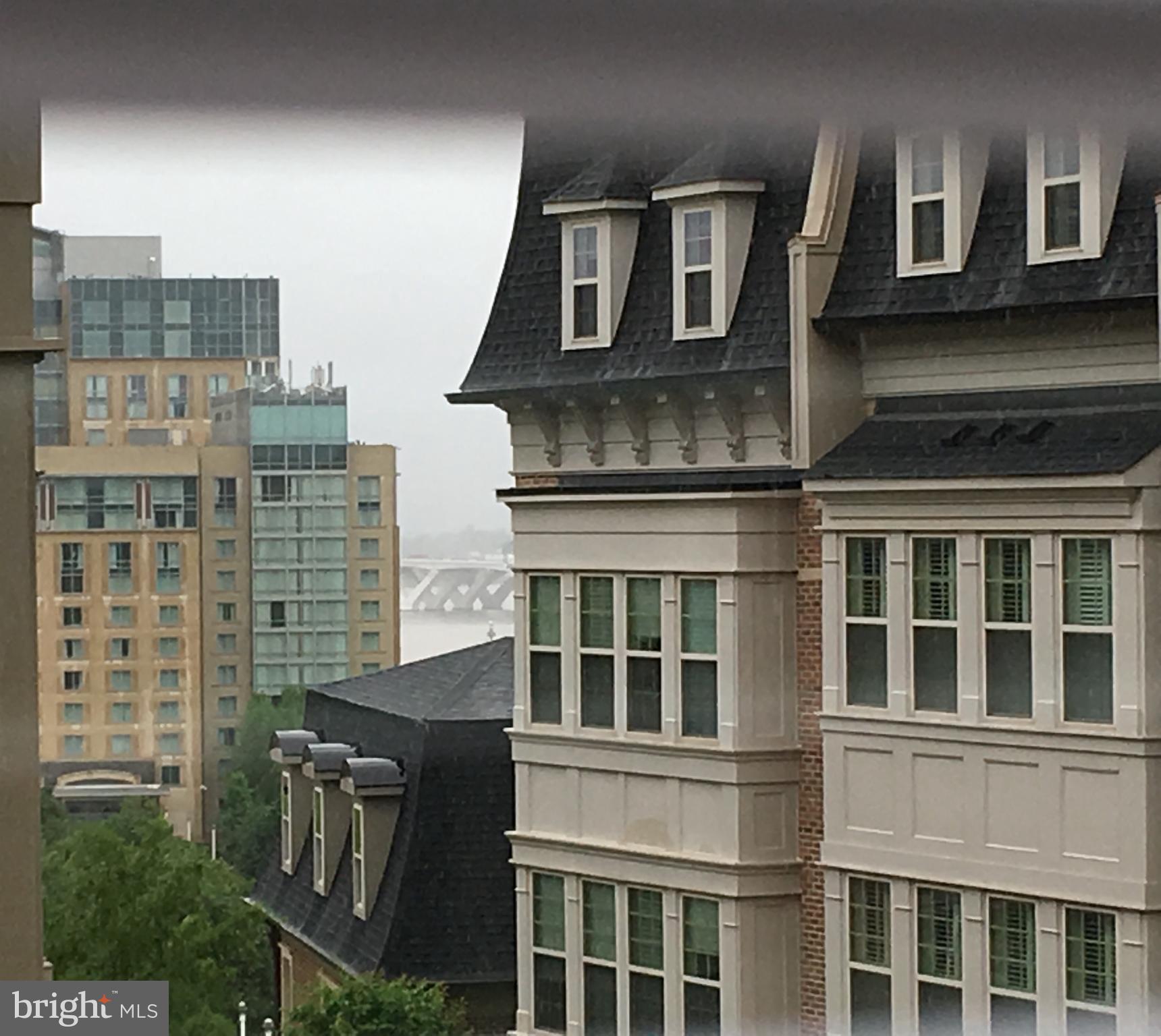 POTOMAC OVERLOOK AT NATIONAL HARBOR - Residential Lease