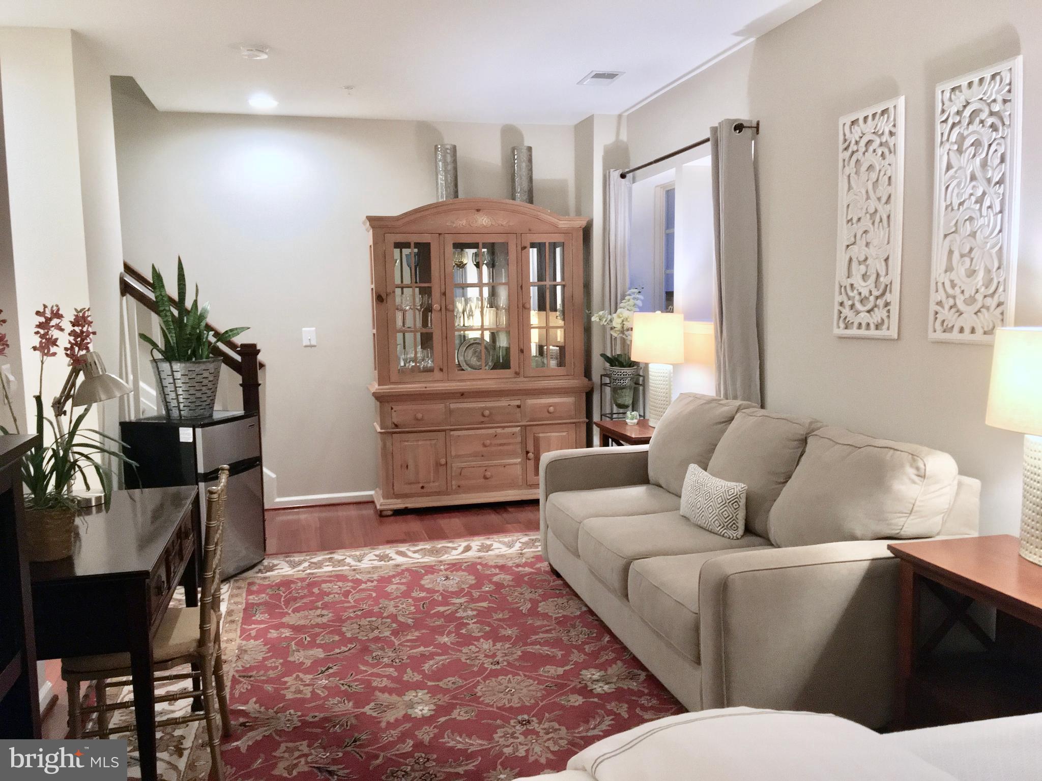 POTOMAC OVERLOOK AT NATIONAL HARBOR - Residential Lease