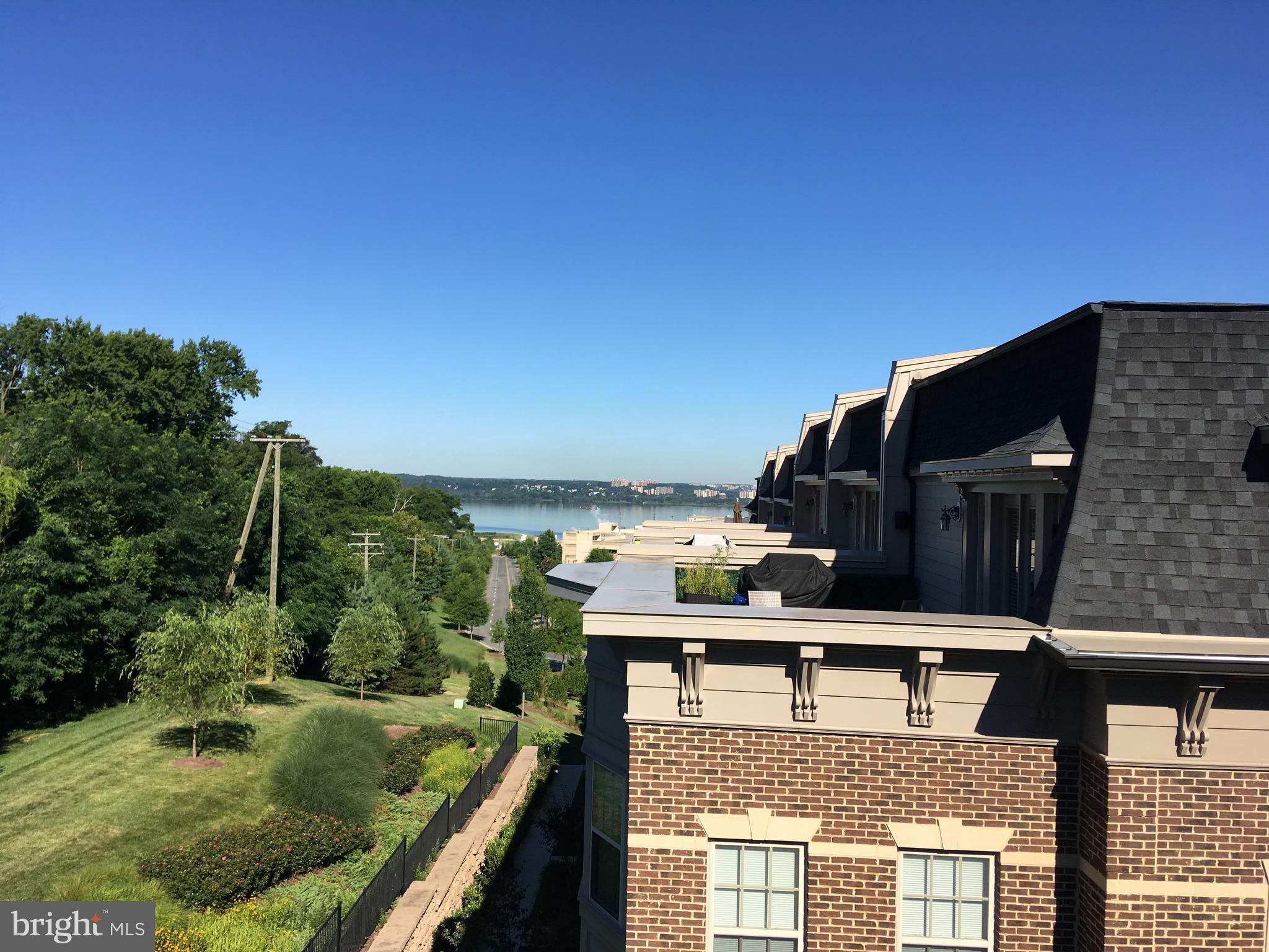 POTOMAC OVERLOOK AT NATIONAL HARBOR - Residential Lease