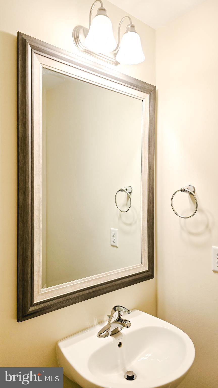 ORCHARD GLEN - Residential Lease