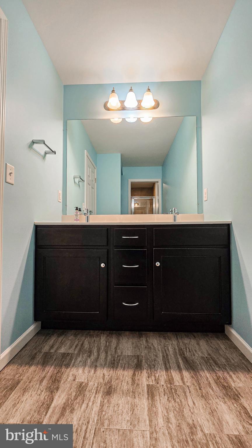 ORCHARD GLEN - Residential Lease